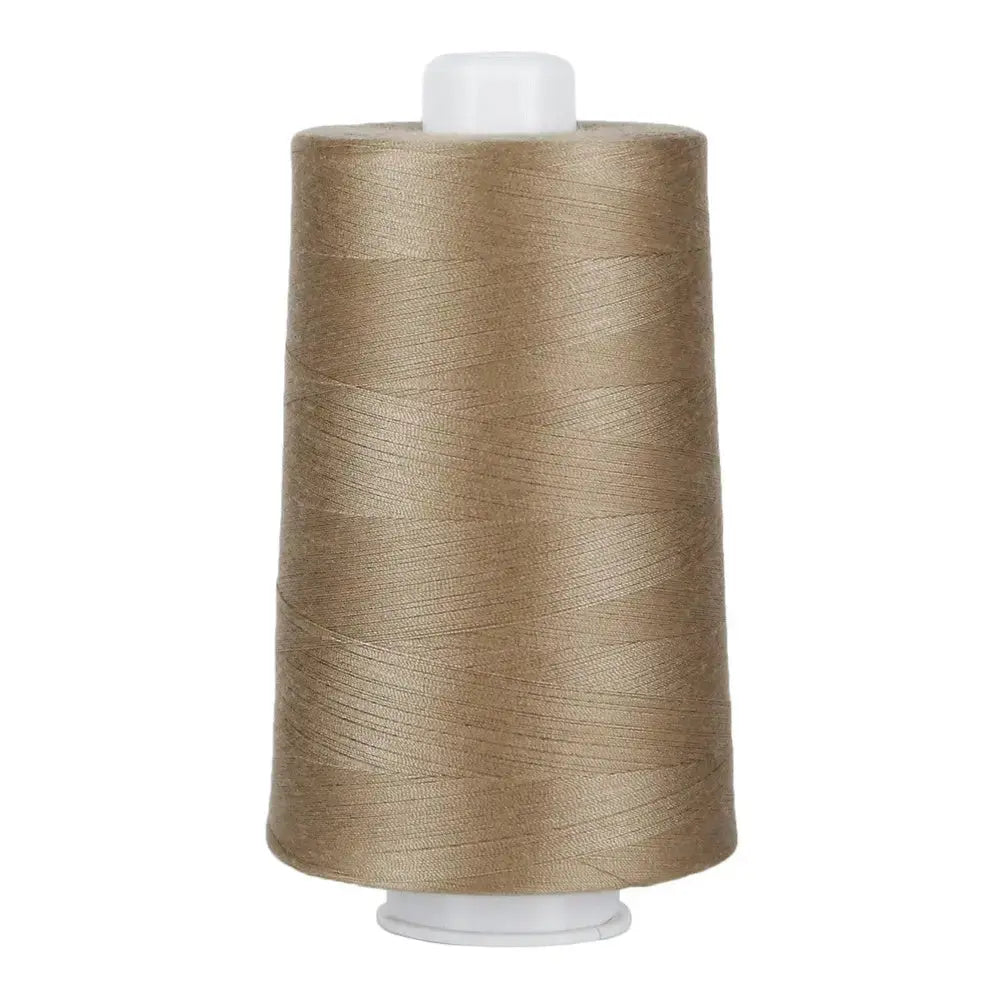 Sandstone OMNI: The Warm Neutral 40wt Longarm Thread That Blends Into Earth Tones