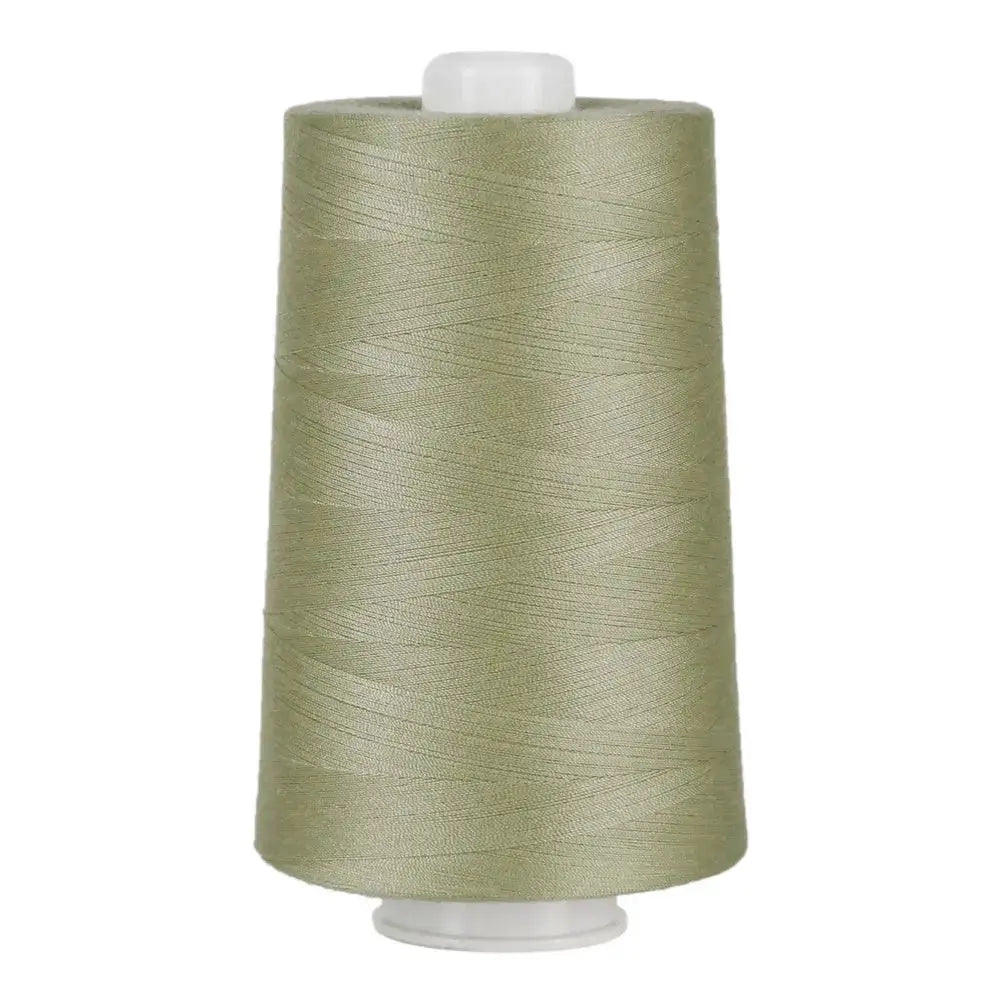 Light Sage OMNI 40wt: A Soft Green Longarm Thread for Botanical and Spring Quilts