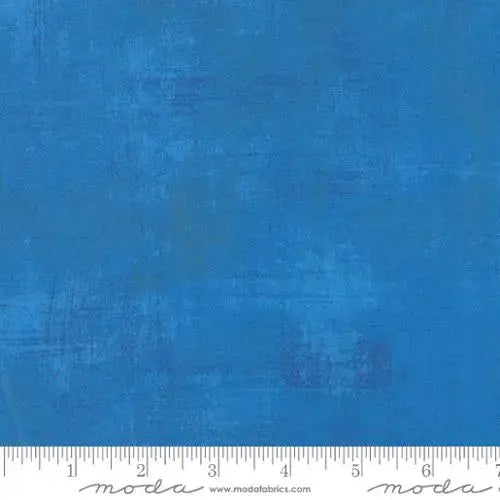 What Is Moda Grunge Basics Bright Sky Fabric? How to Use This Blue Blender Cotton in Quilts
