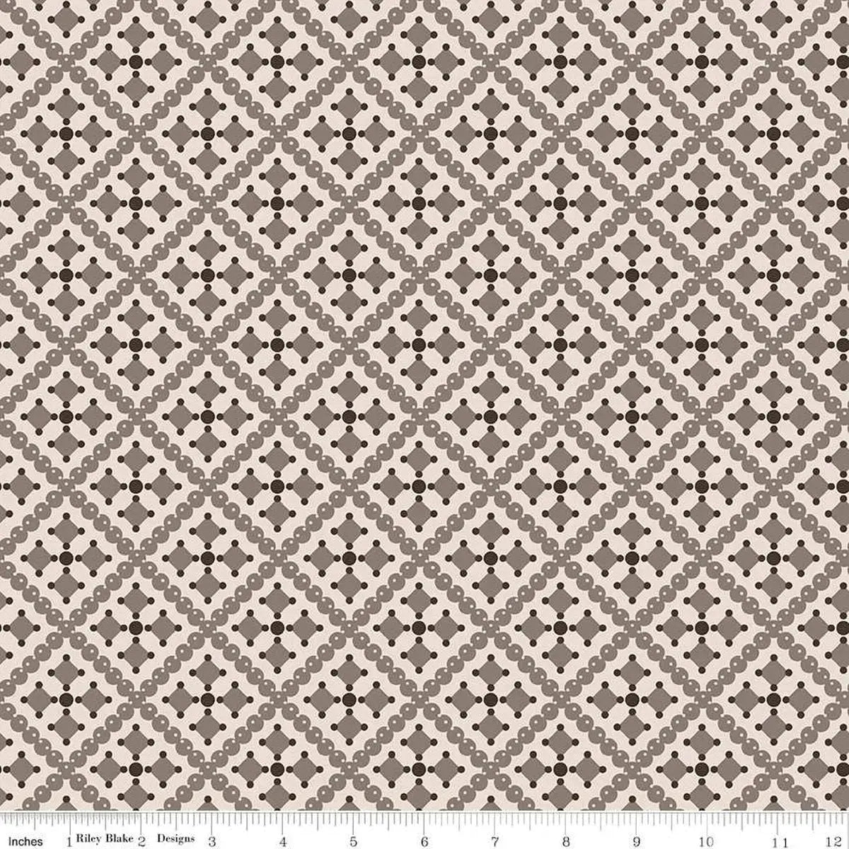 How to Back a Quilt Seam-Free with Wideback Fabric: Gentler Times Shenanigans in Pebble