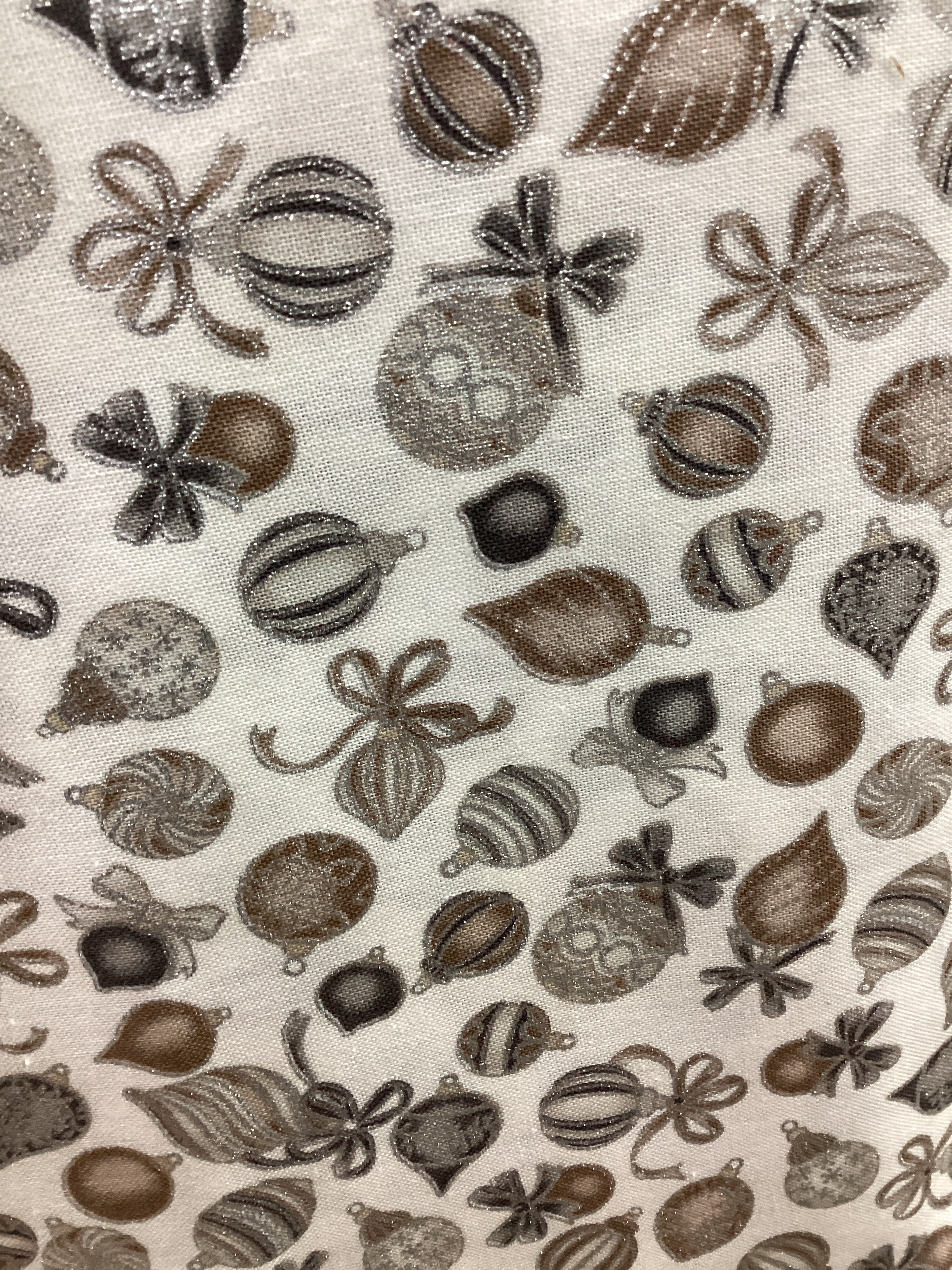 Robert Kaufman Holiday Charms Blanc quilting fabric