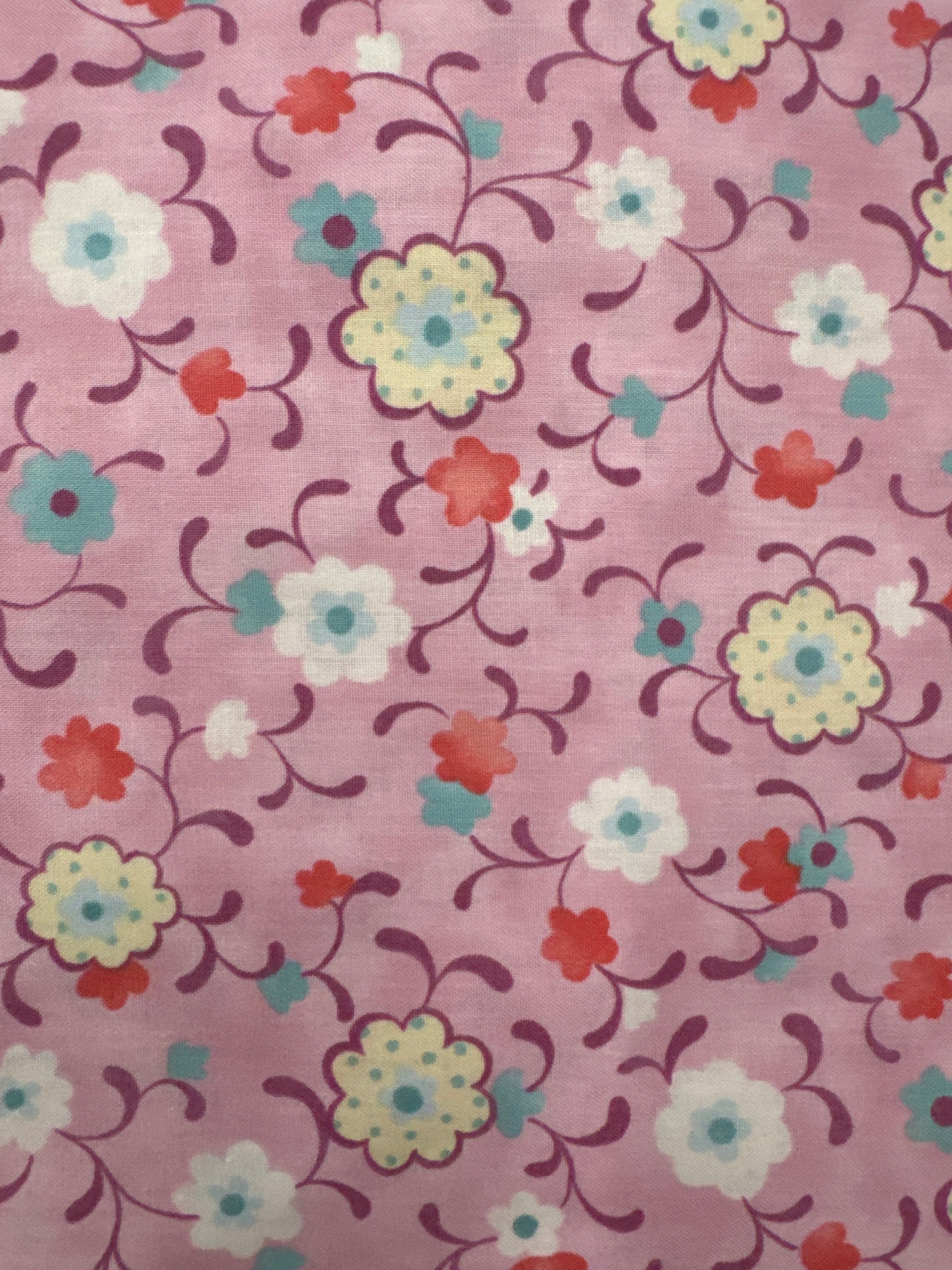 Jolie Chez Moi Pink blender quilting fabric by Moda