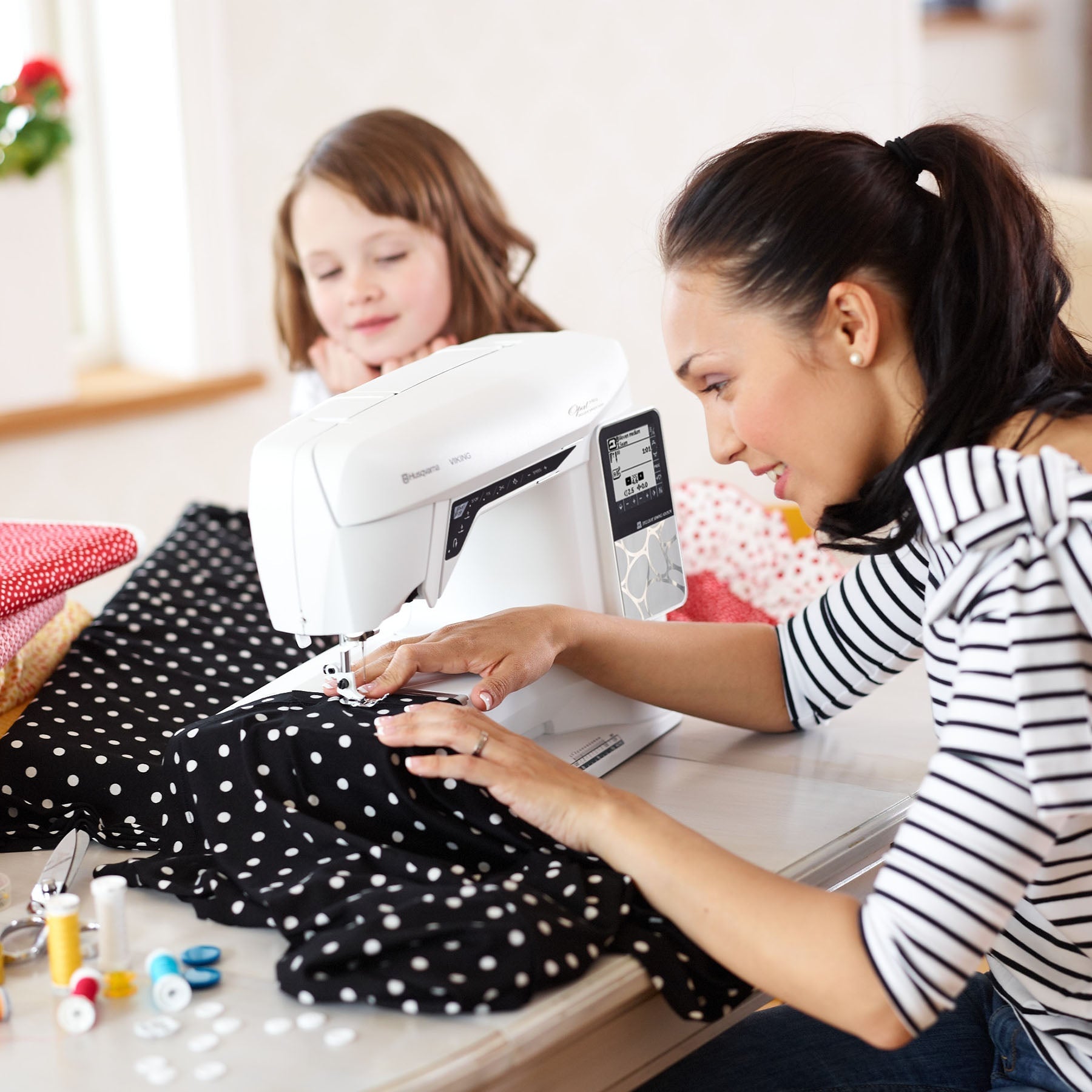 HUSQVARNA® VIKING® OPAL™ 690Q Sewing Machine