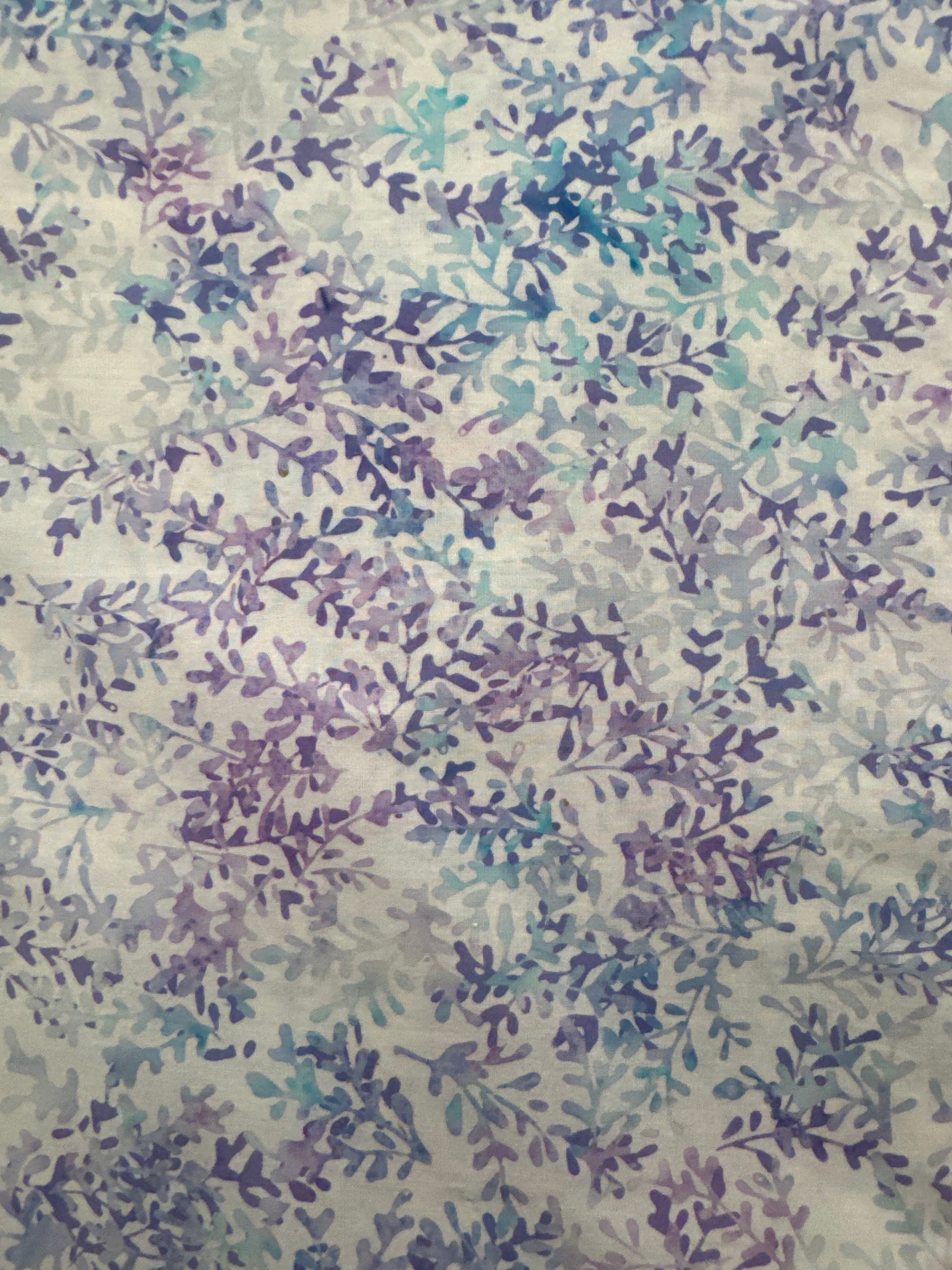 Hoffman Gentle Branches Periwinkle quilting fabric