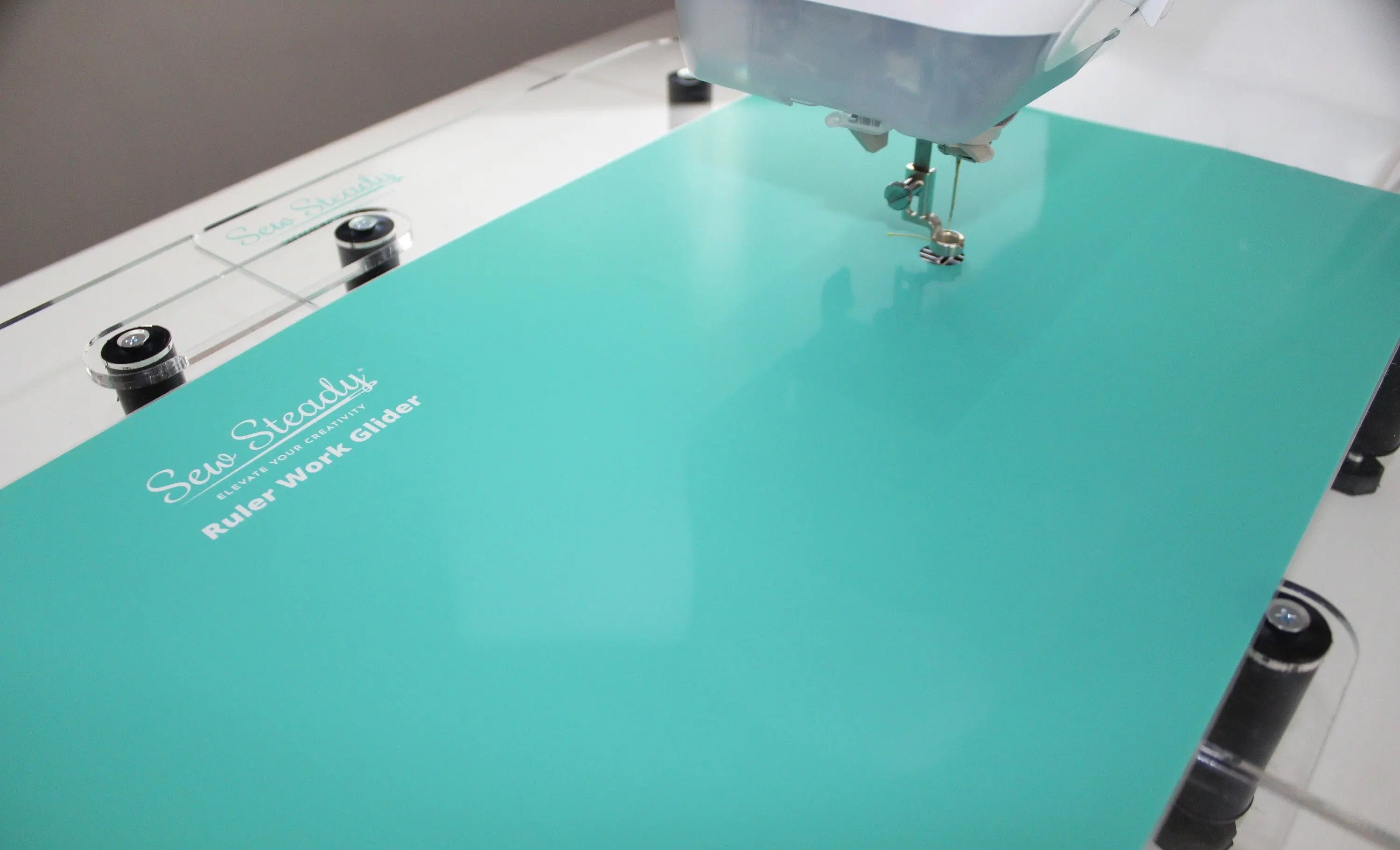 12" x 20" Ruler Work Glider - Linda's Electric Quilters