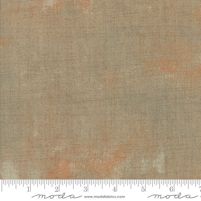 Moda Grunge Basics quilting cotton blender fabric in Maple Sugar