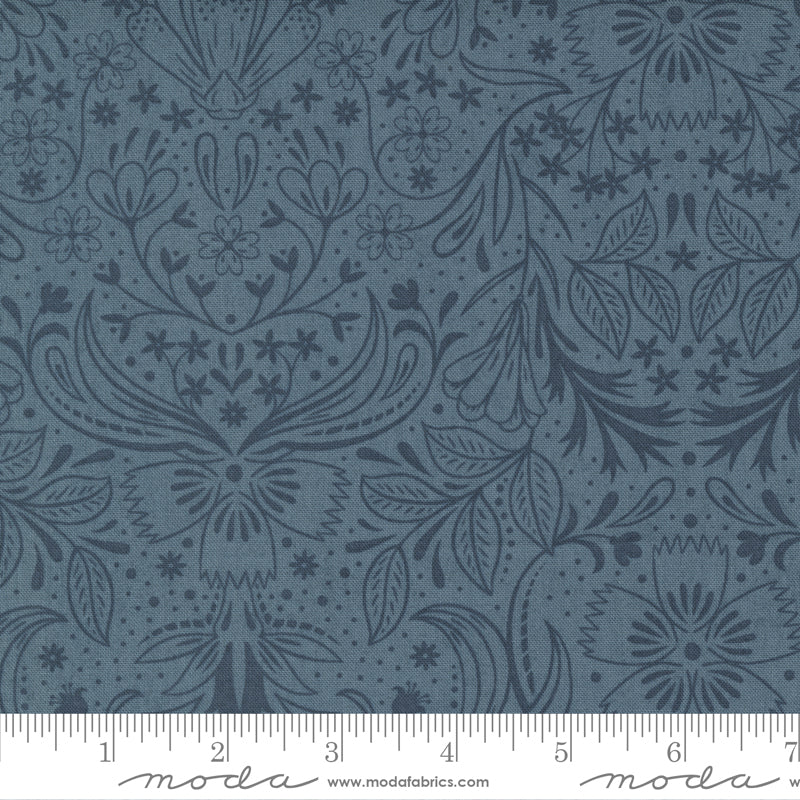 Moda Decorum Goodness quilting cotton fabric in Serene