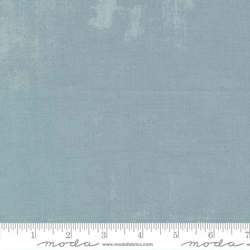 Moda Grunge quilting cotton blender fabric in Composed