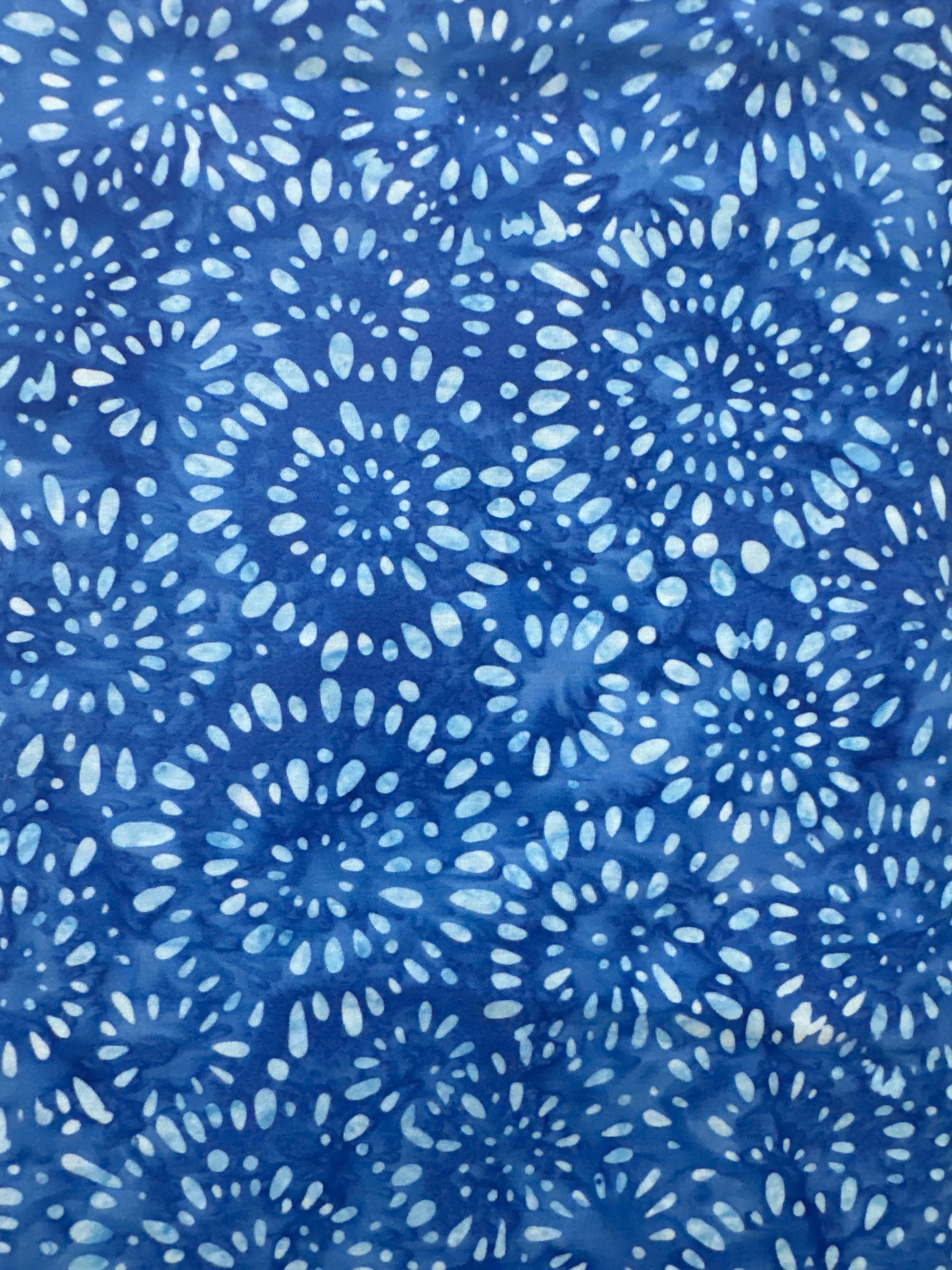 Splash Royal Blue blender quilting fabric by Robert Kaufman