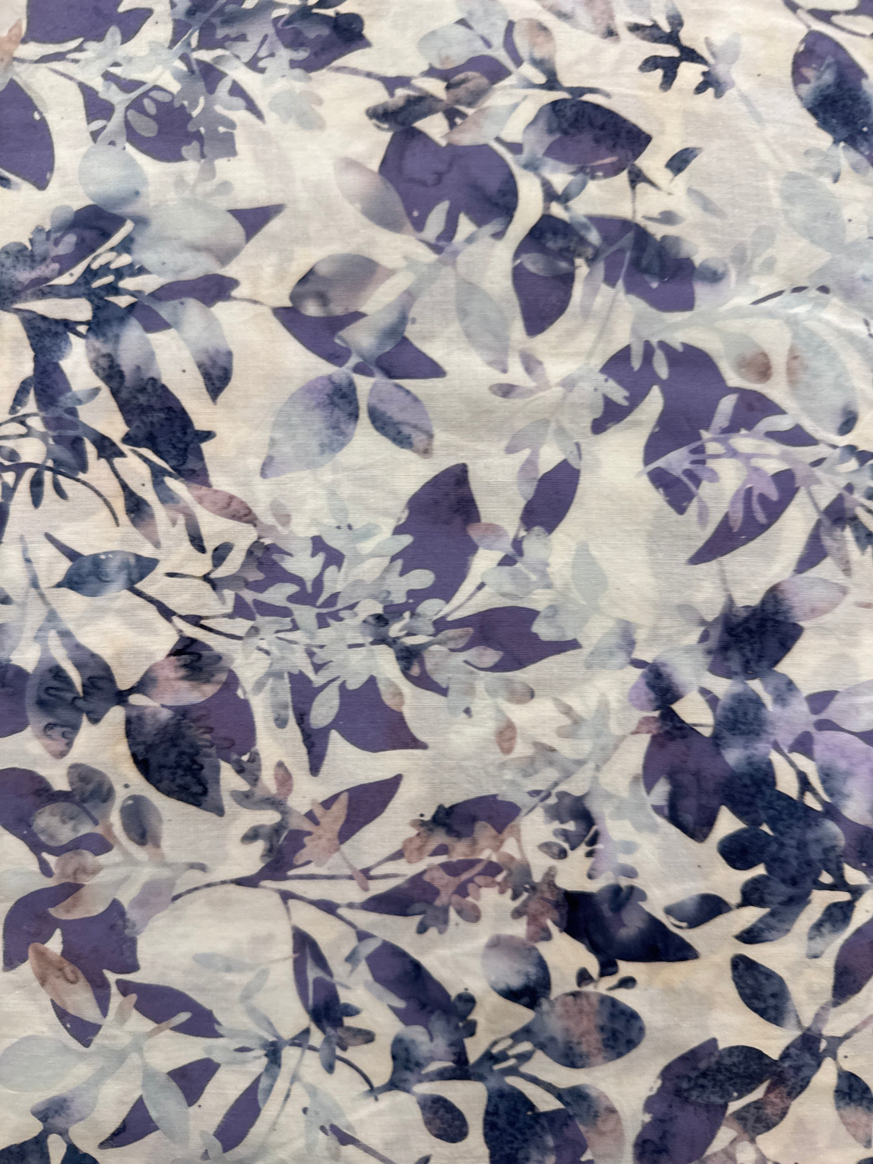 Hoffman Pale Purple Leaves on White quilting fabric