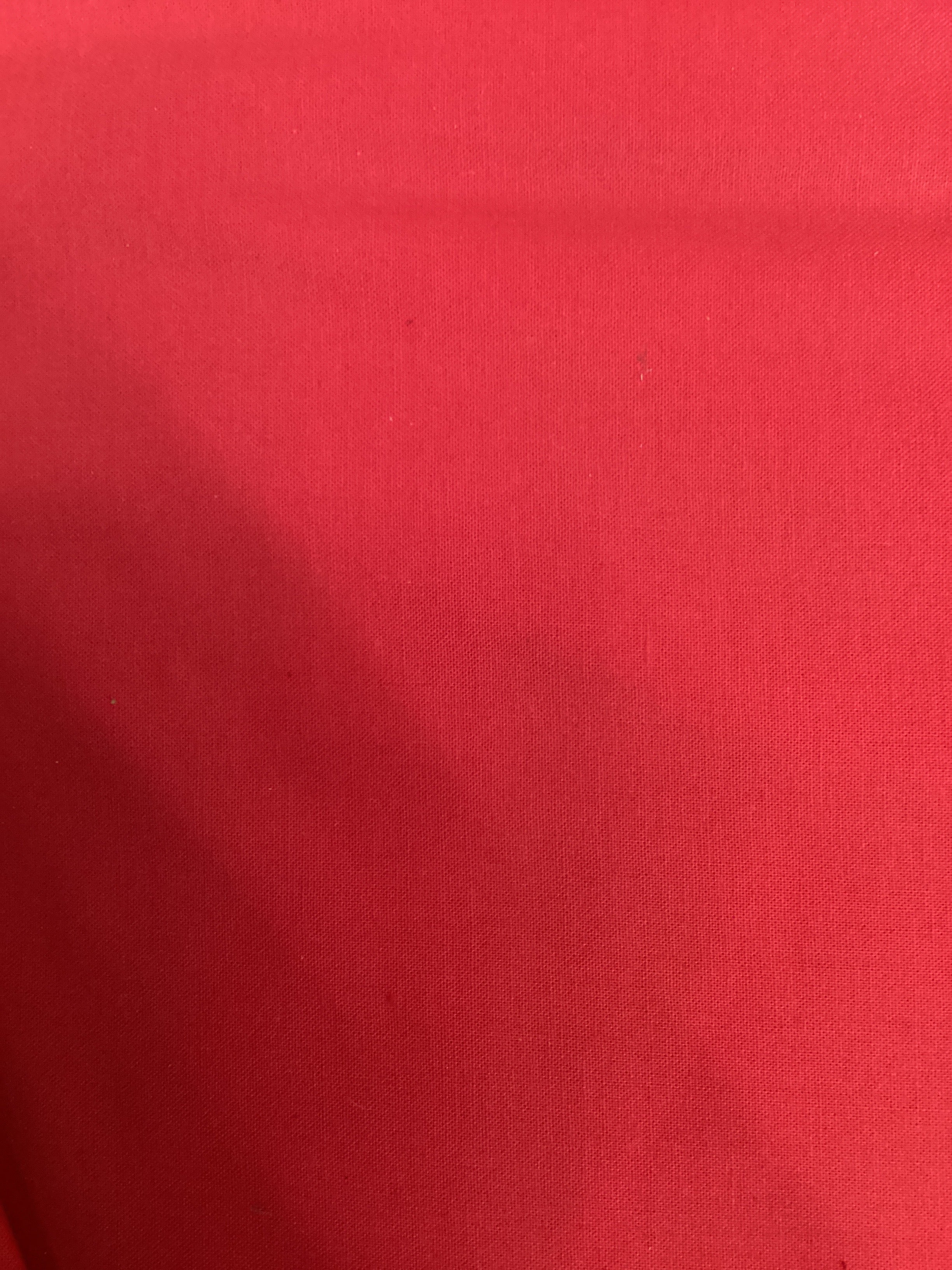 Solids Cardinal blender quilting fabric