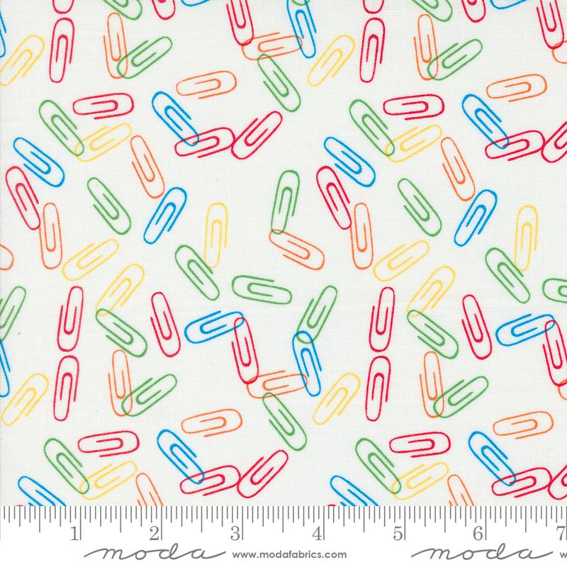 Moda Back To School Paperclips White quilting fabric 20896 11
