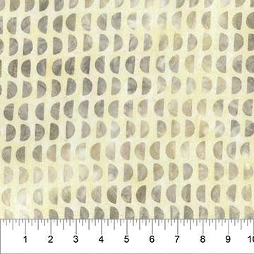 Banyan Batiks Organics Halfmoon Vanilla blender quilting fabric
