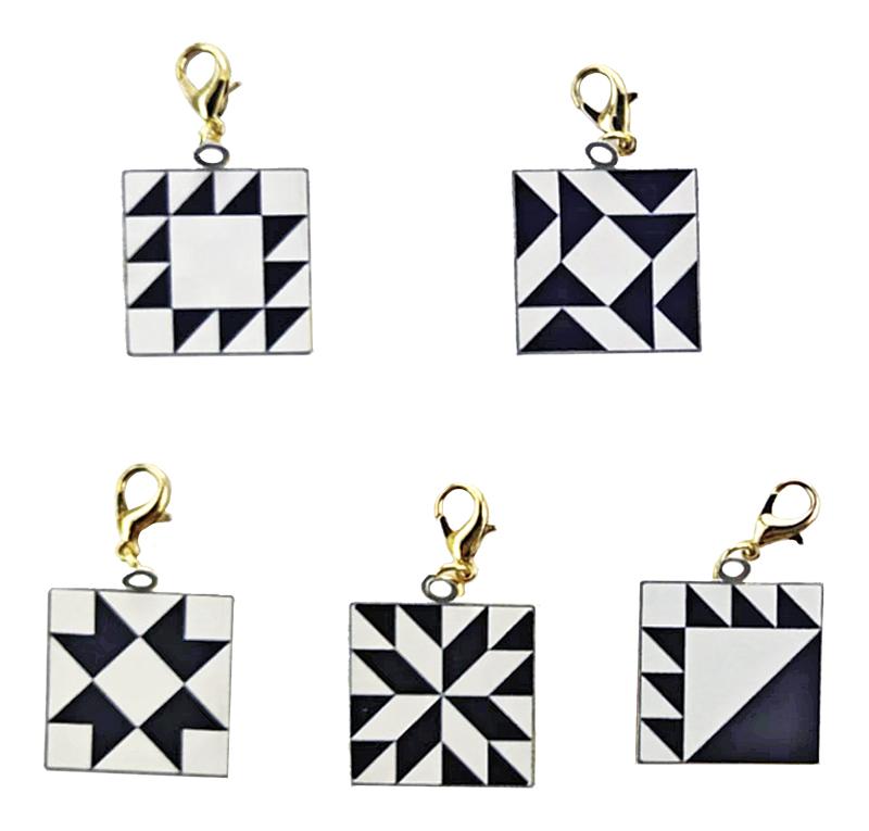 Moda Pouch Club enamel zip pulls, 5 pack