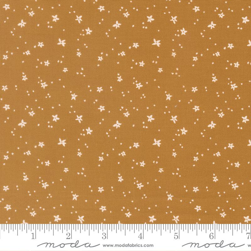 Moda Peachy Honey 38159 20 quilting fabric — golden honey print
