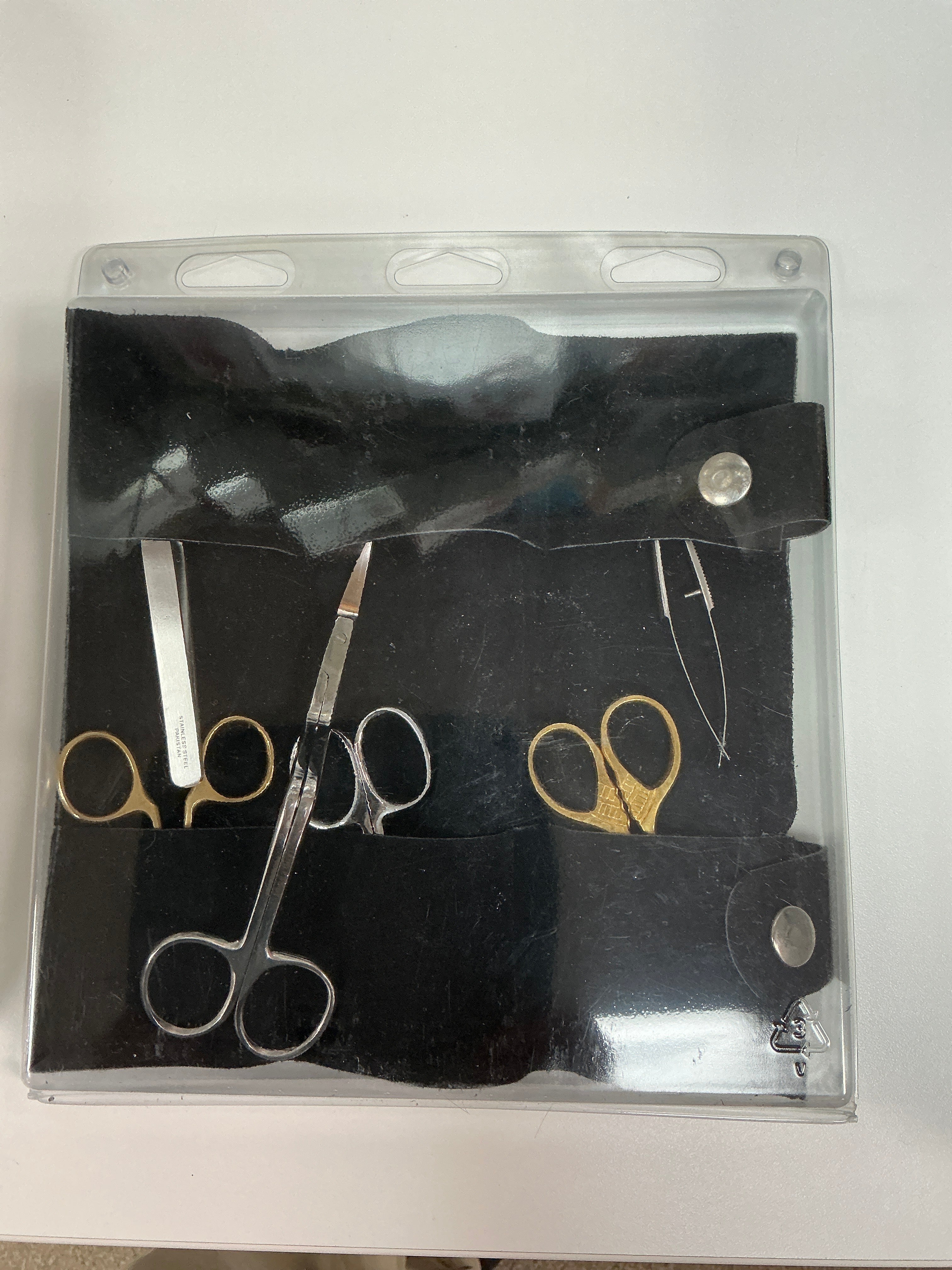 Quilting scissor set for piecing and thread work