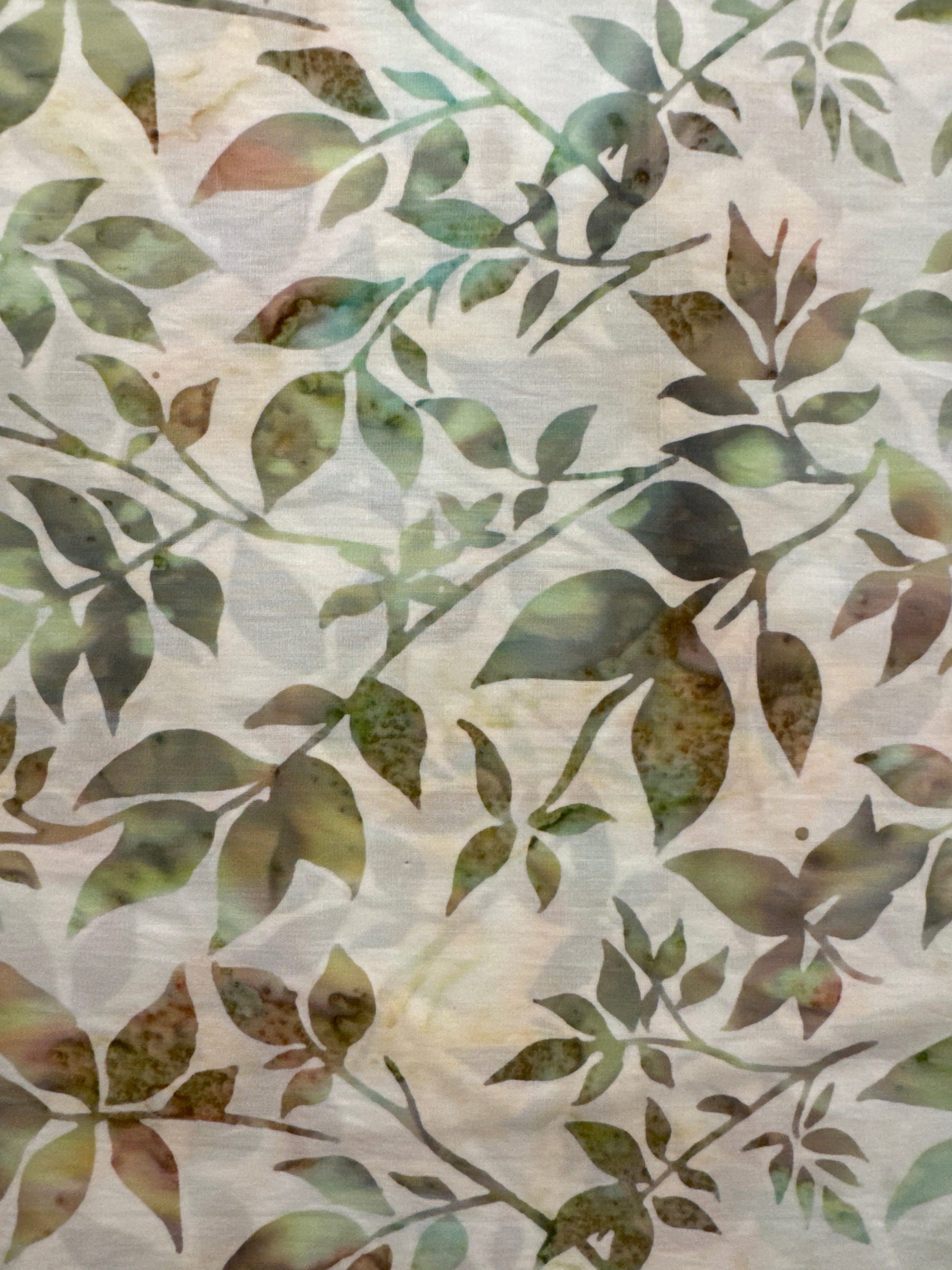 Hoffman Balsamic Vines on Ivory quilting fabric