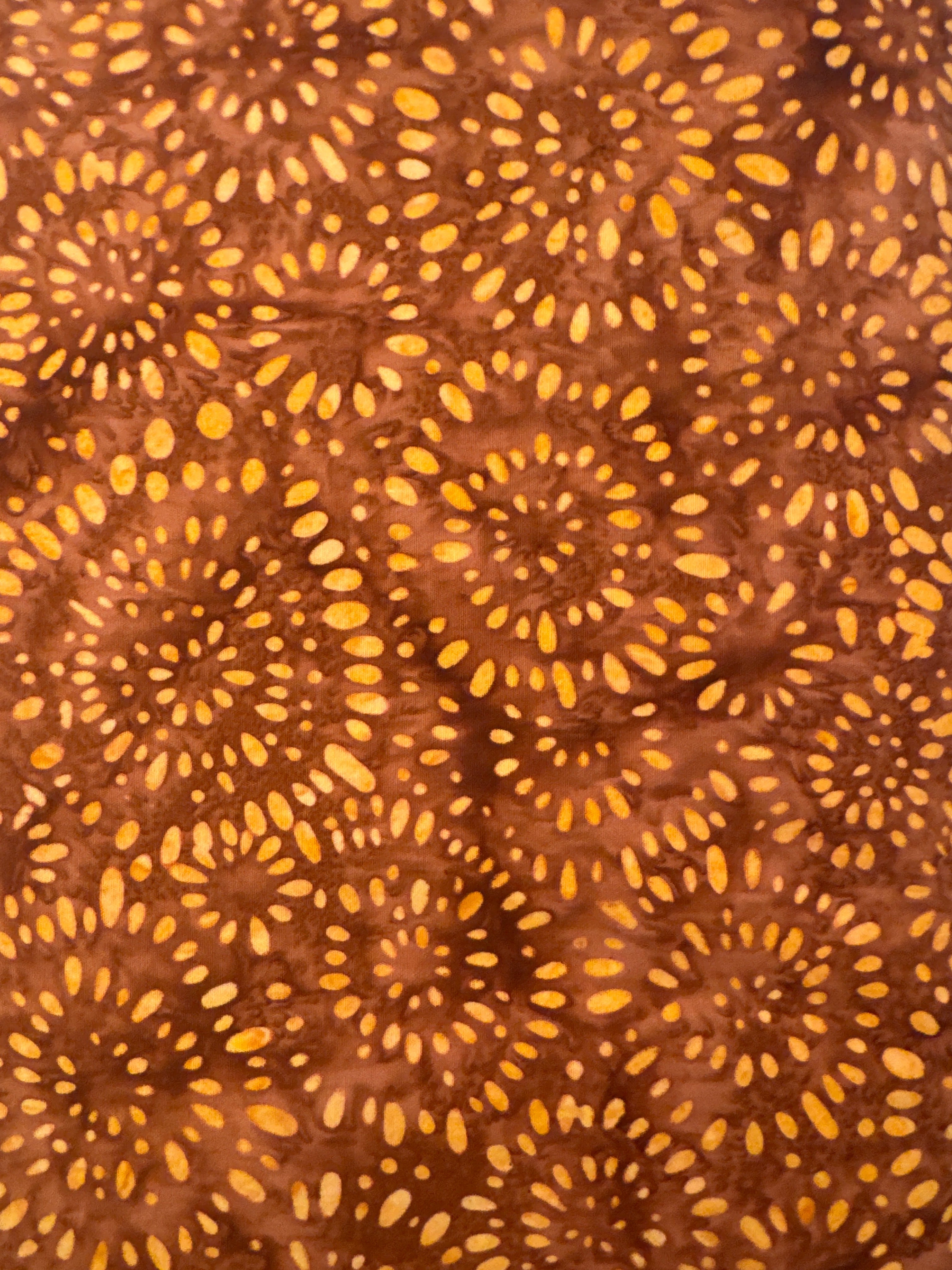 Splash Nutmeg brown blender quilting fabric by Robert Kaufman