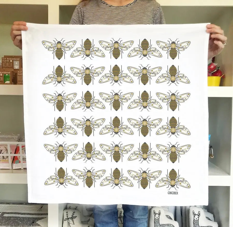 Bee Tea Towel - Linda's Electric Quilters