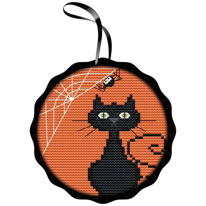 Black Cat Spooky Ornament - Linda's Electric Quilters