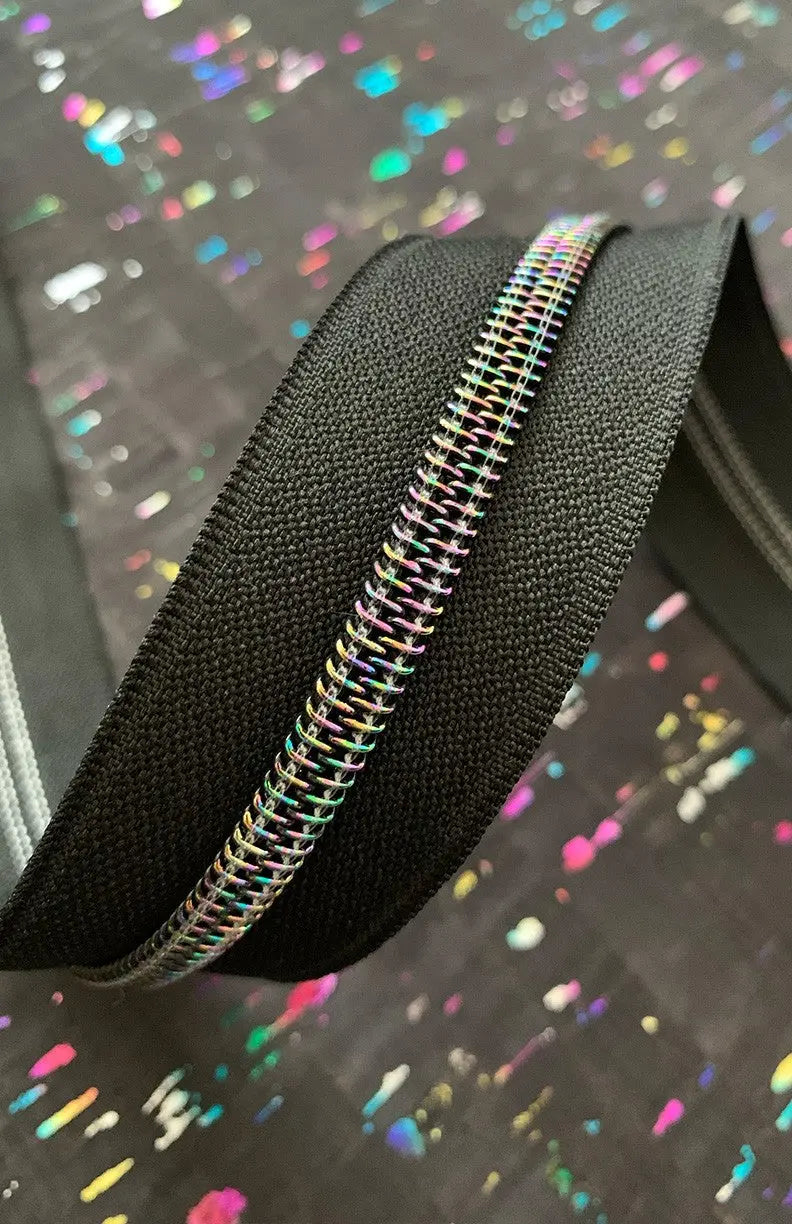 Black Zipper Tape with Iridescent Teeth - Linda's Electric Quilters
