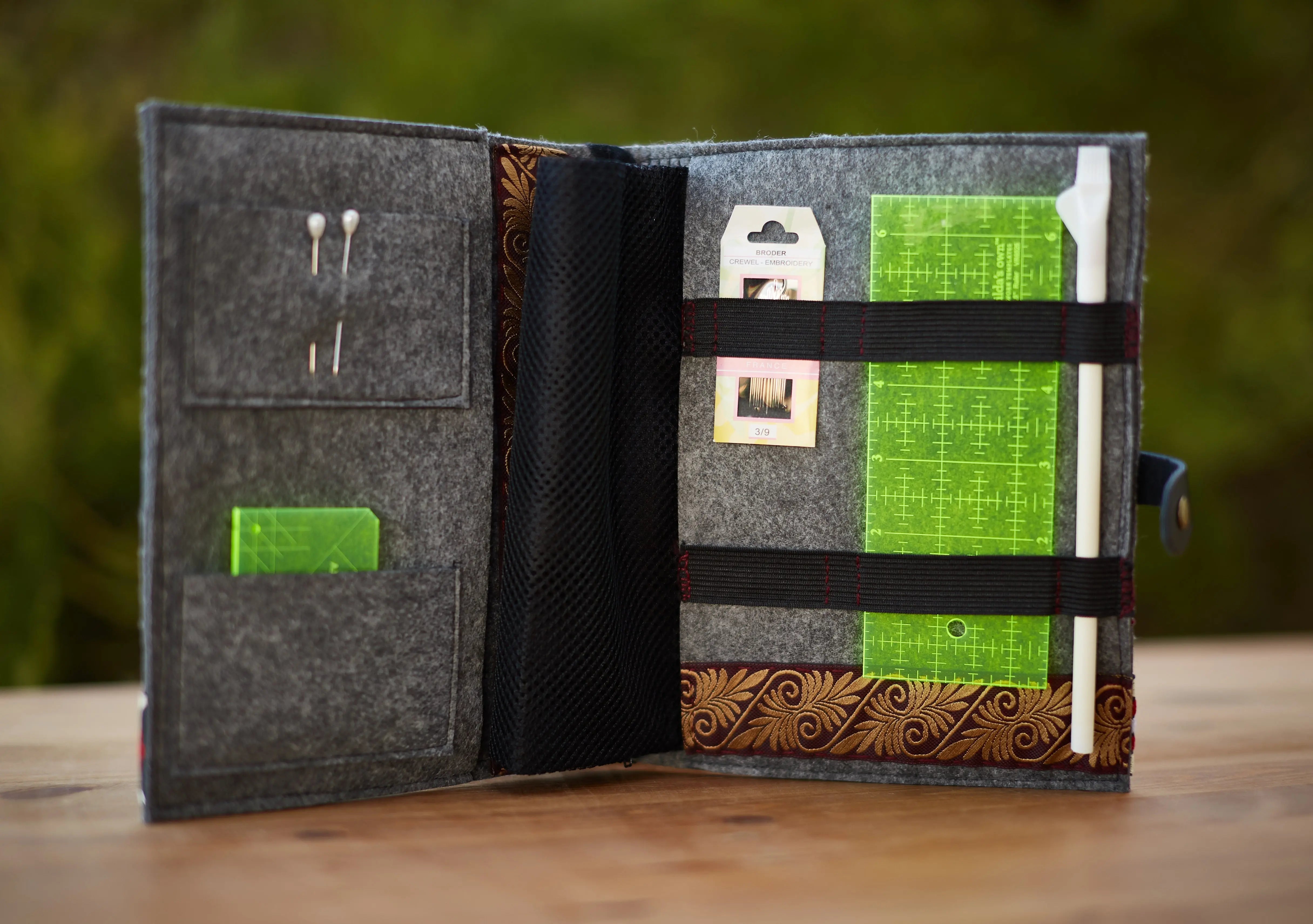 Book Cover/Project Bag Kit WonderFil USA