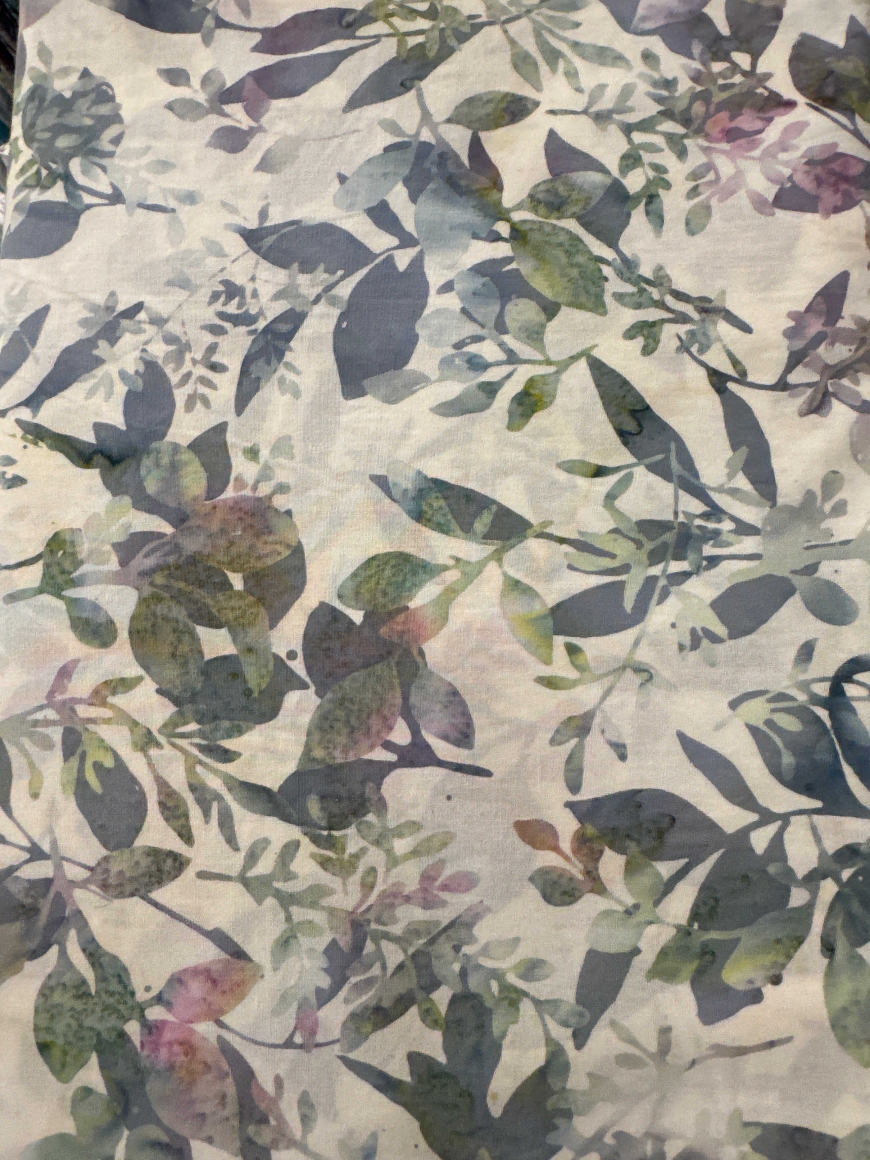 IceBerry Leaves blender quilting fabric by Hoffman Fabrics