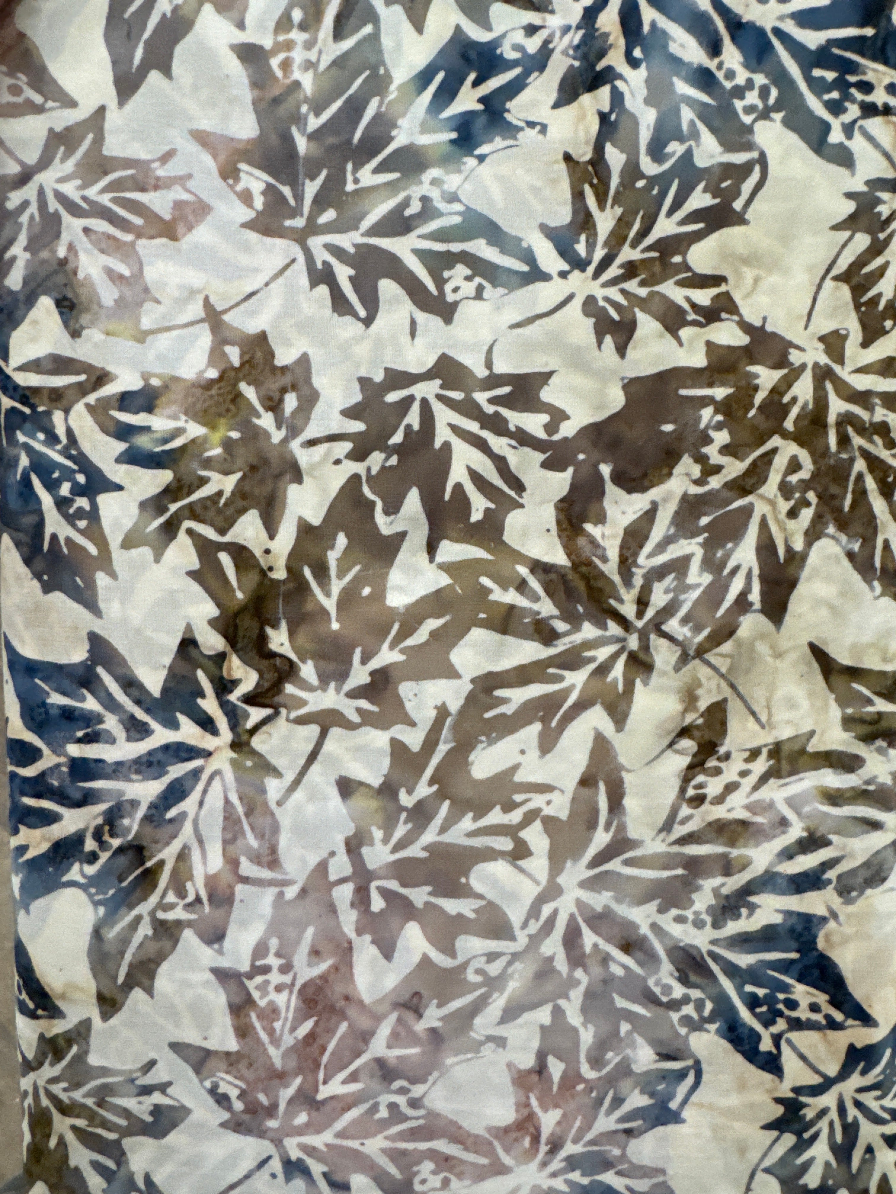 Moda Blue Ridge Leaves Purple Blue quilting fabric