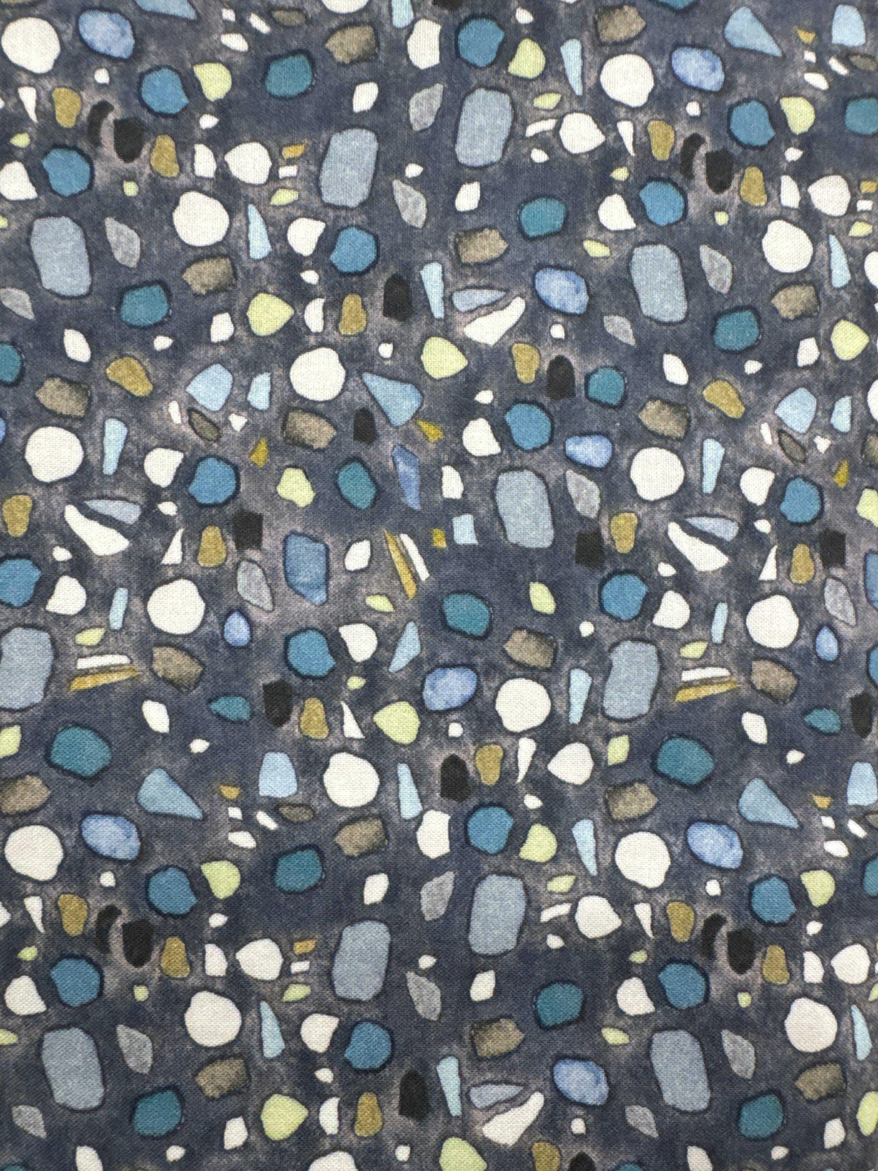 Free Spirit Sea Wall Azure quilting fabric