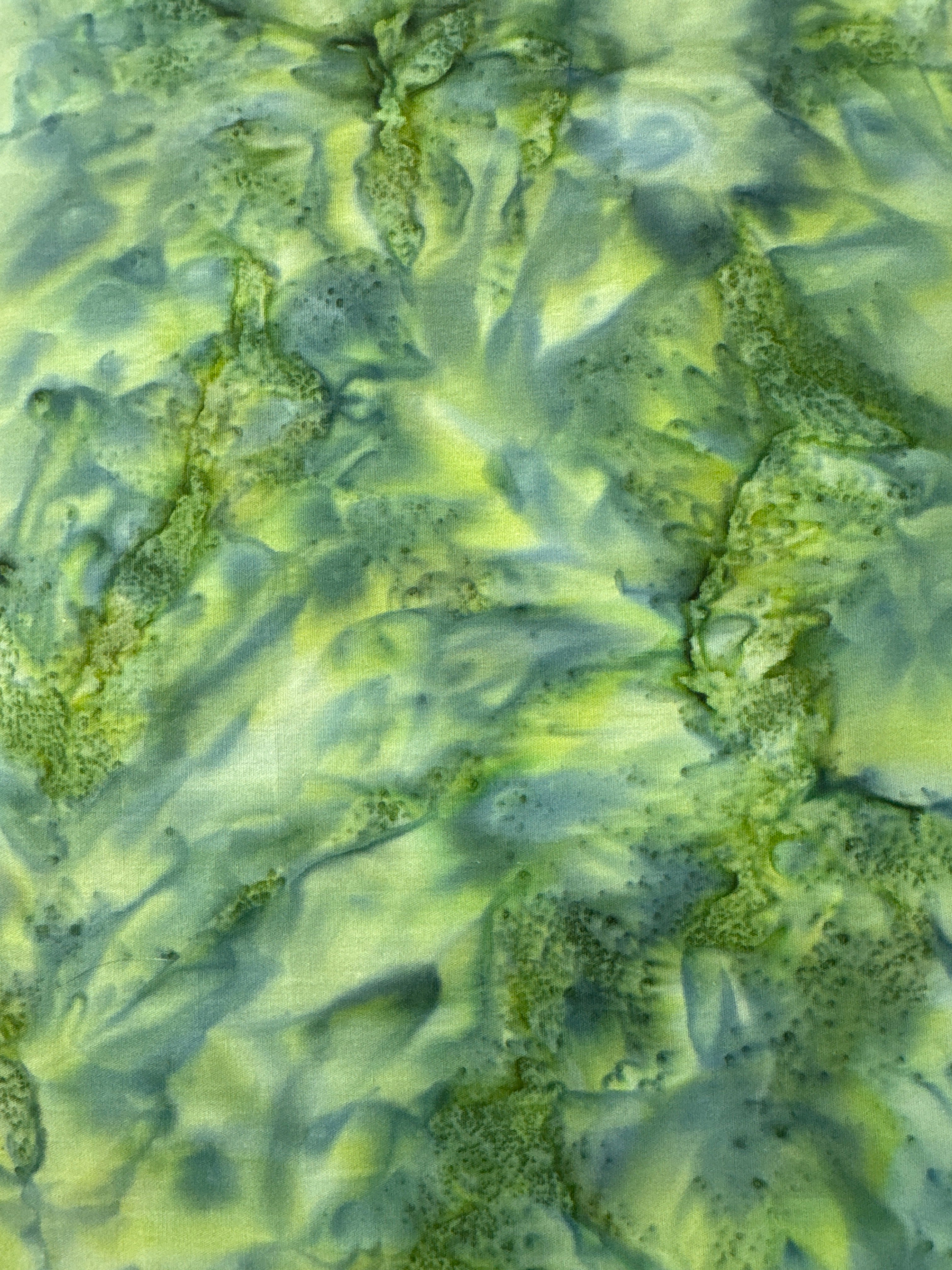 Hoffman Basic Batik Spinach quilting fabric