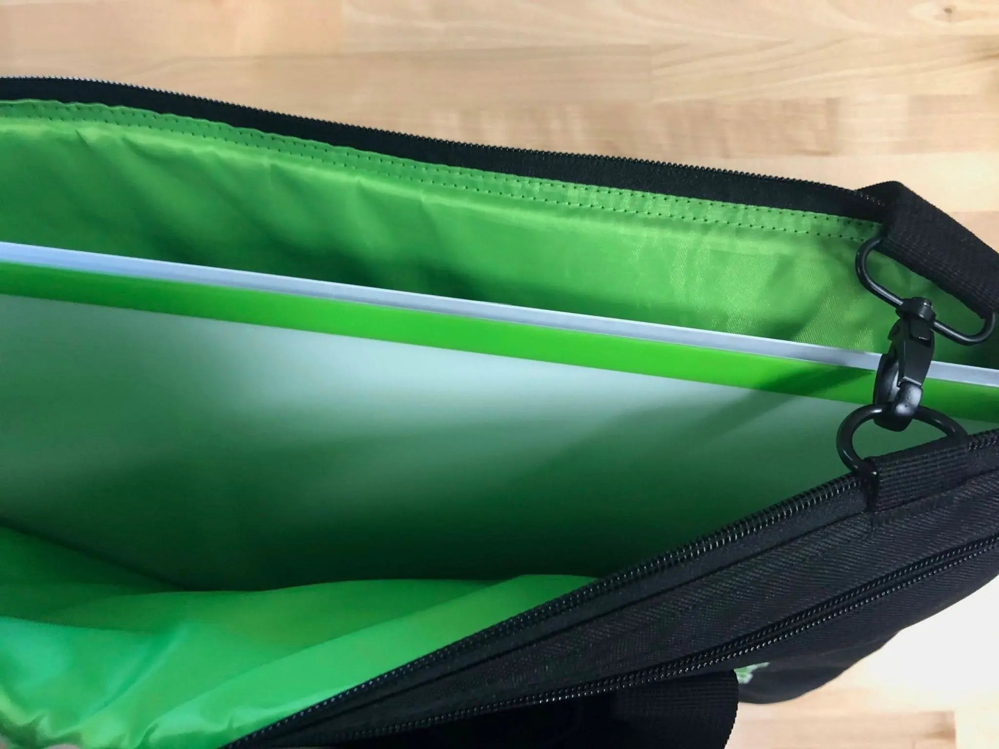 CUTTERPILLAR GLOW PREMIUM AND BASIC TOTE CutterPillar