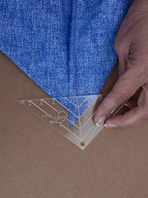 Carol's Box Corners Template - Linda's Electric Quilters