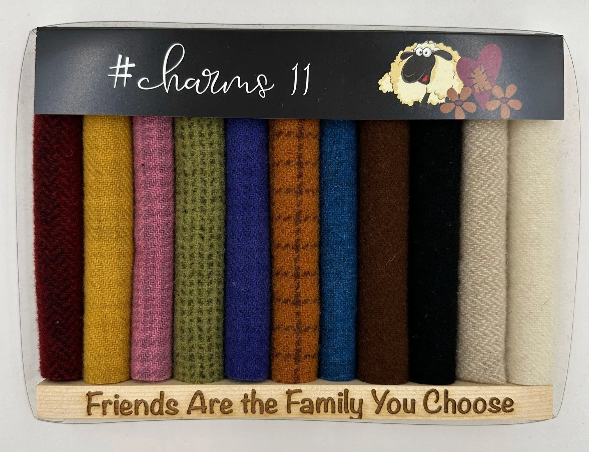 #Charms11 Primitive - Linda's Electric Quilters