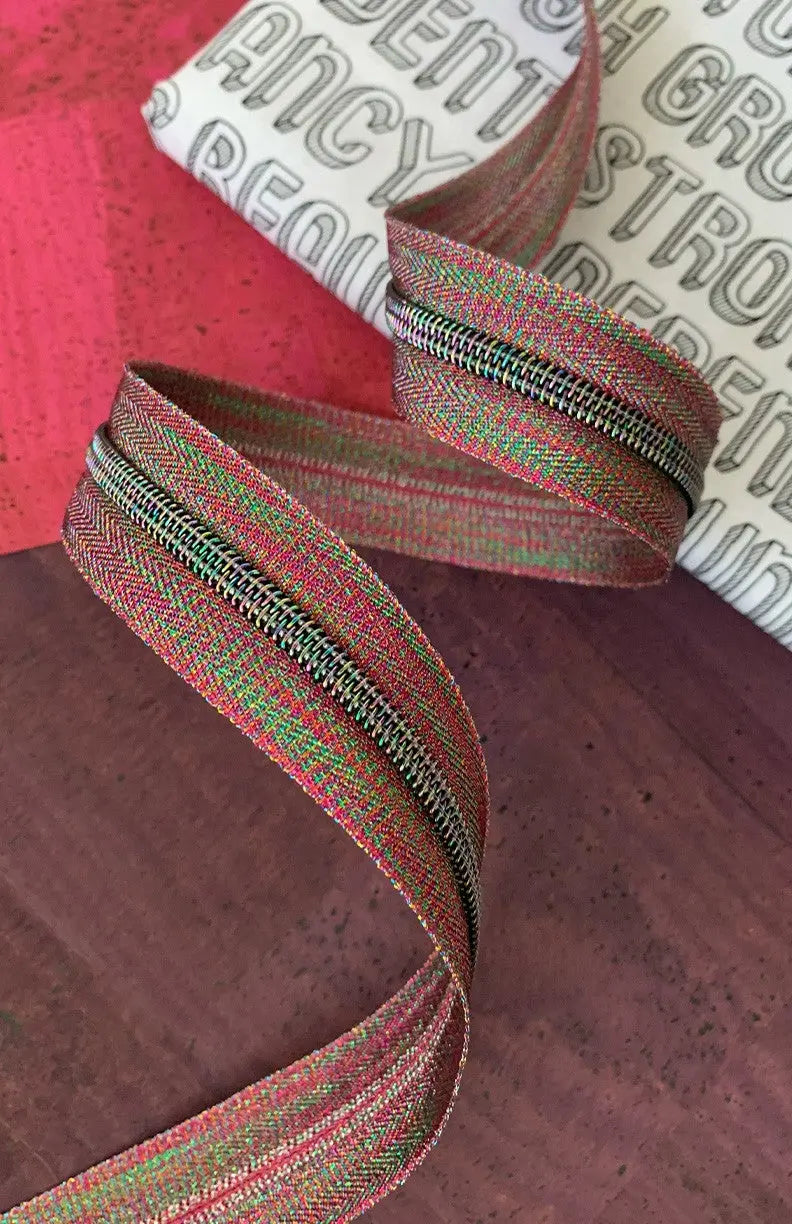 Colorful Zipper Tape with Iridescent Teeth - Linda's Electric Quilters