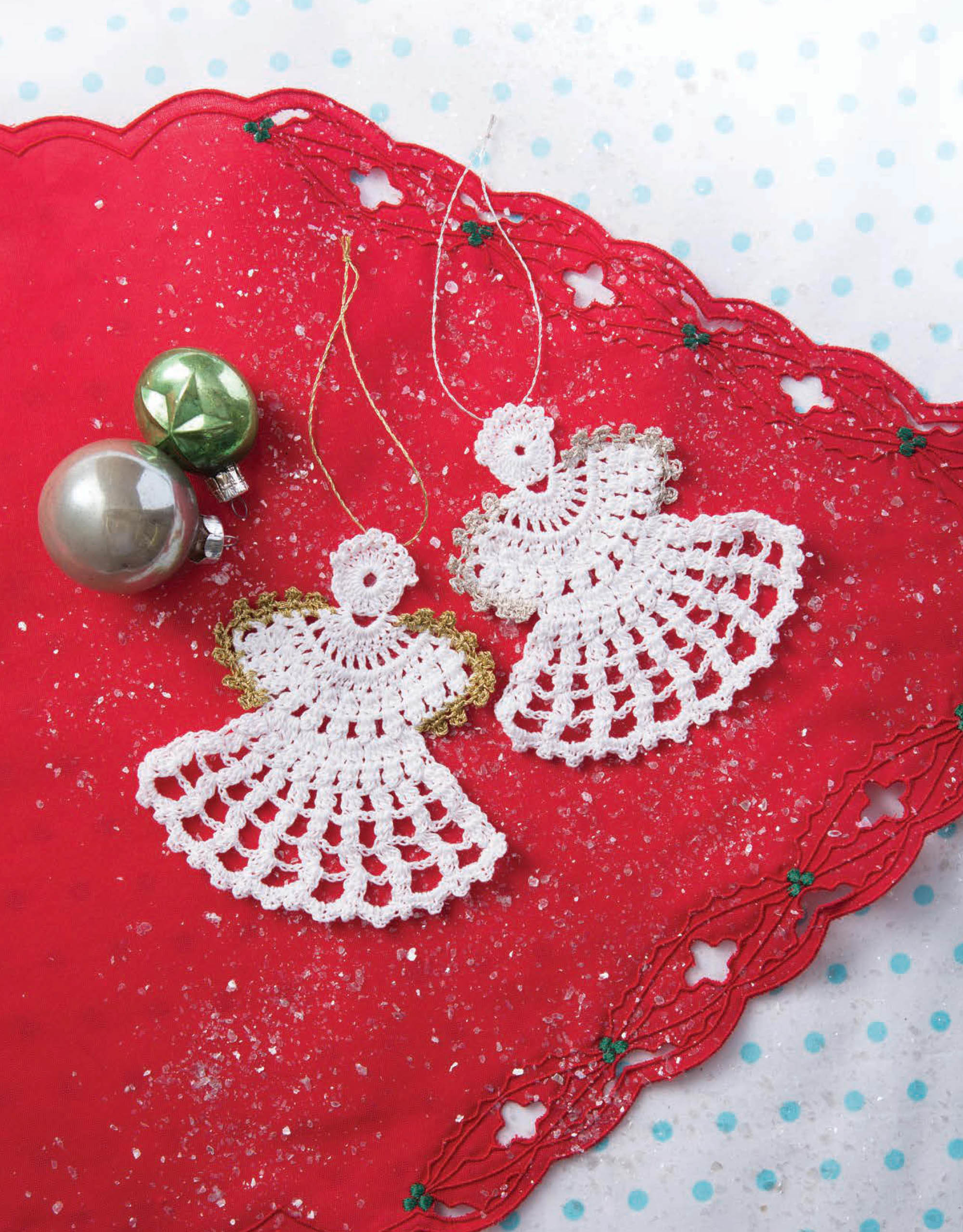 Crochet Retro Christmas Ornaments