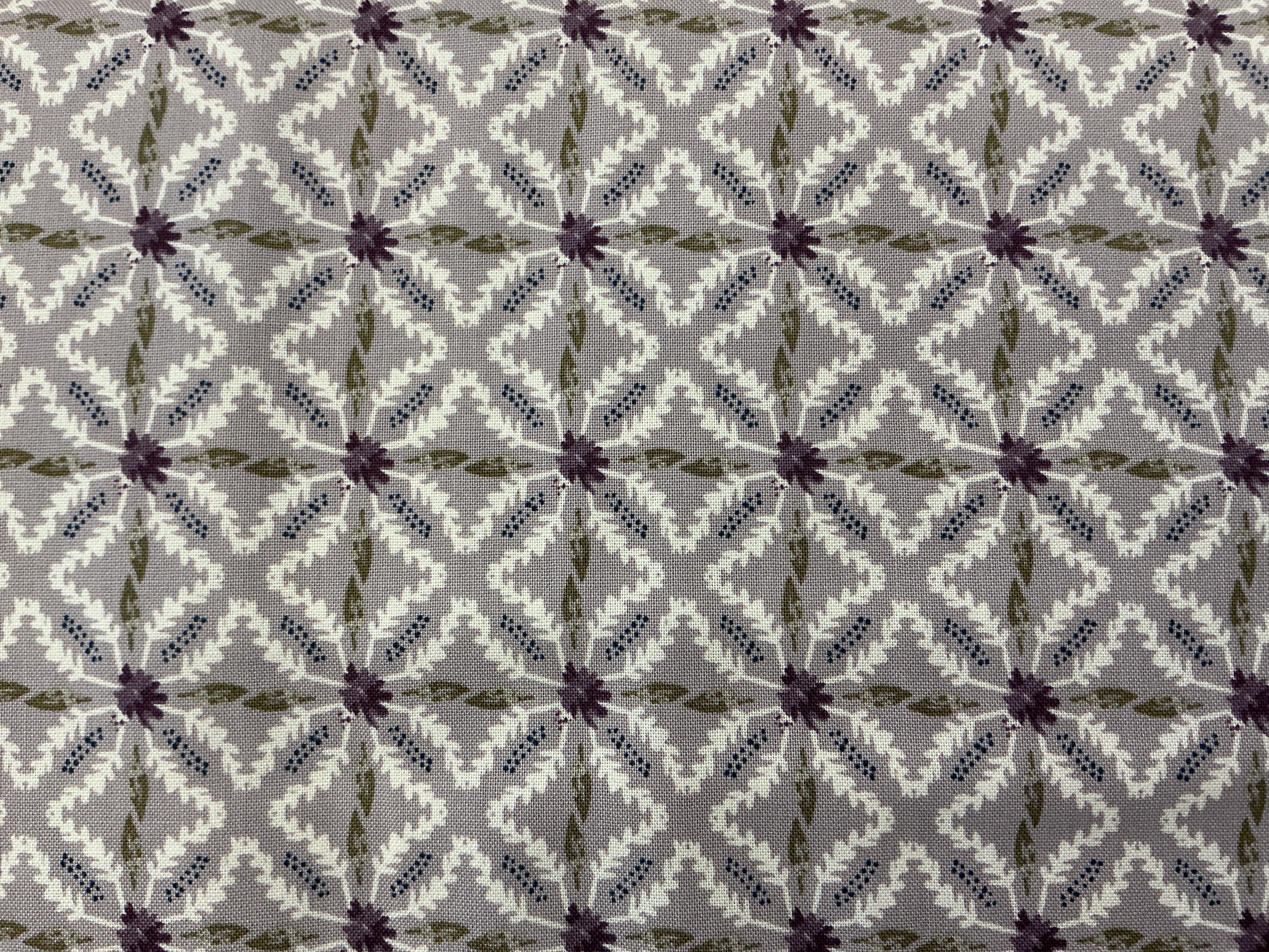 Dancing Daisies Renaissance floral quilting fabric by Riley Blake