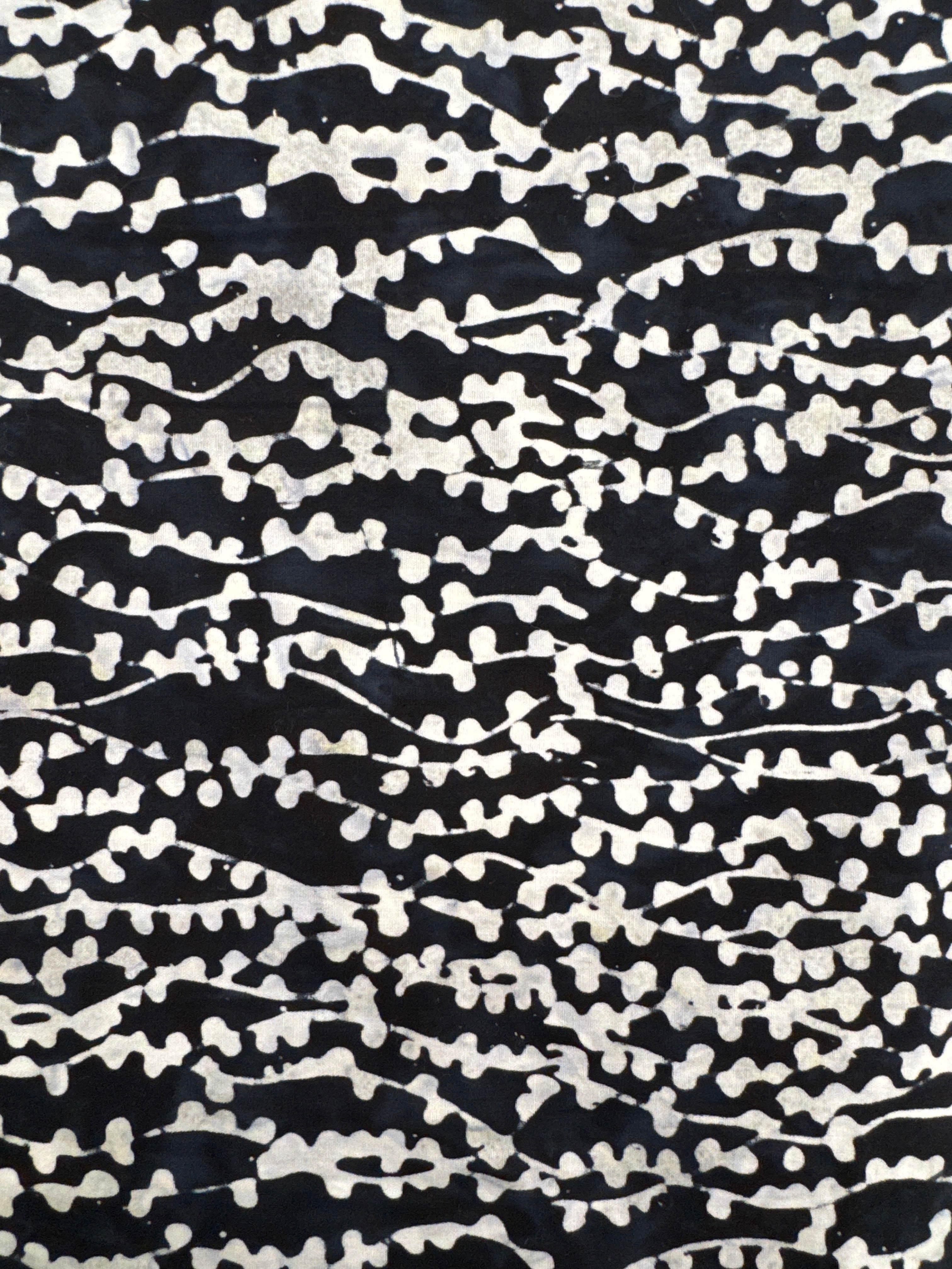 Andover Bubble Vines Black quilting fabric