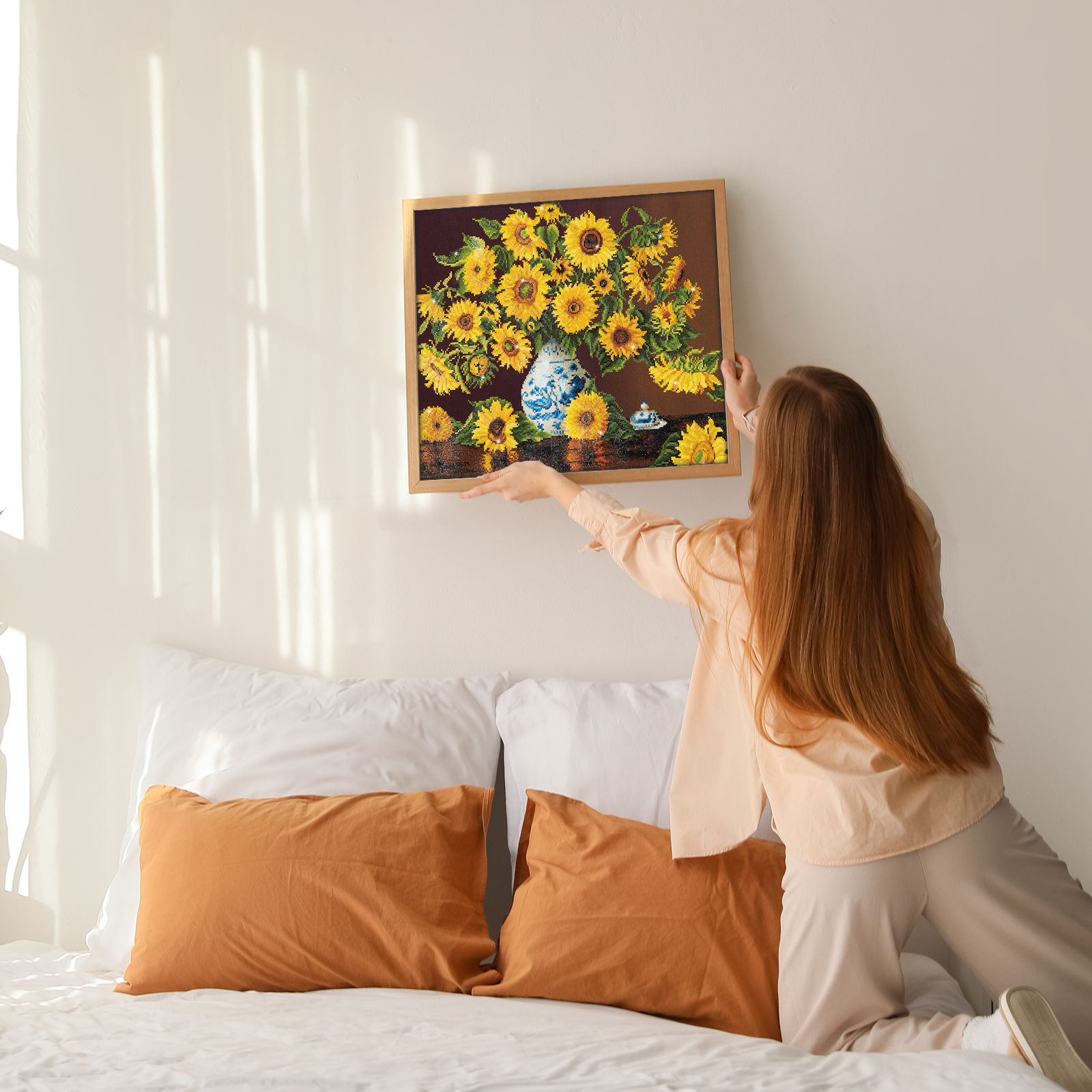 Diamond Dotz Sunflowers in a China Vase - 28.0" x 22.0"