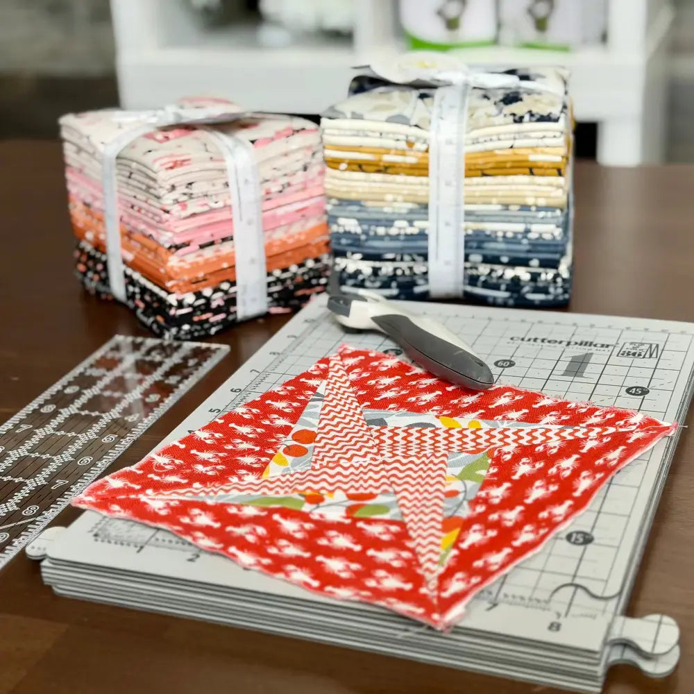 FLIP & FOLD 36 SELF-HEALING CUTTING MAT CutterPillar