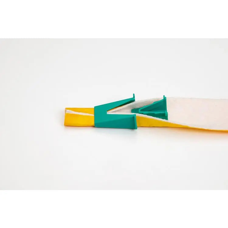 Fabric Tube Maker 4022 Clover #1 United Notions