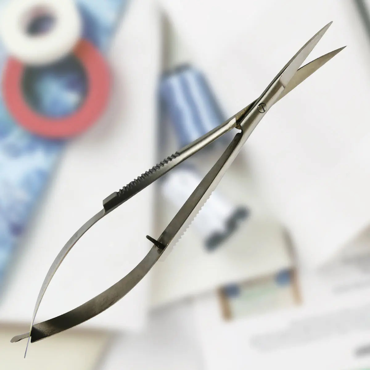 Floriani Squeeze N Snip Tool - Linda's Electric Quilters