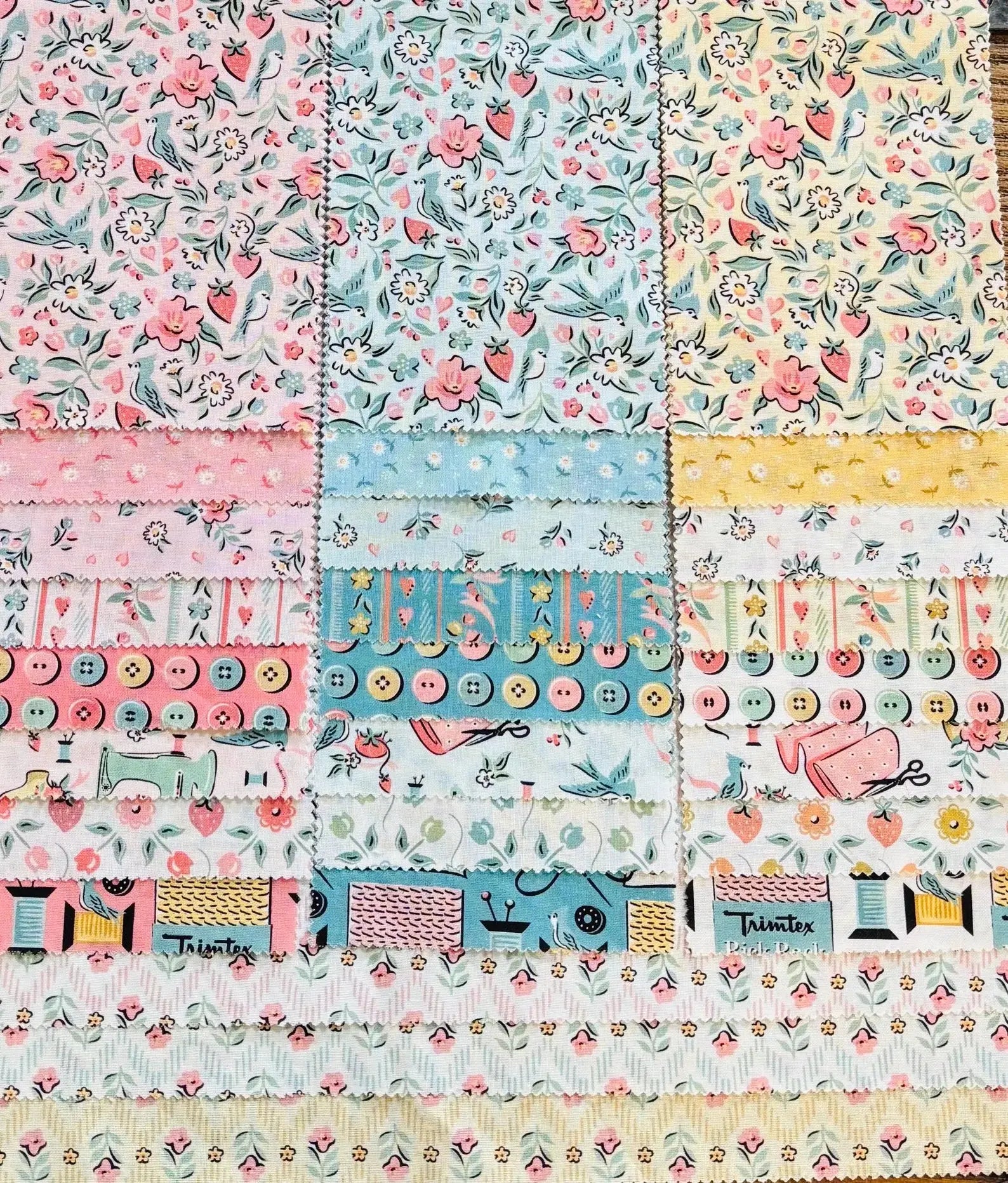 Granny's Sewing Room - 2 1/2" Strips 42 Prints Poppie Cotton
