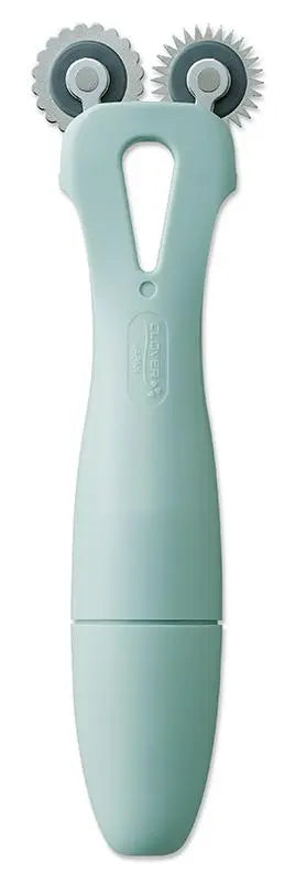 Grip Fit Triple Tracing Wheel by Clover Moda Fabrics & Supplies