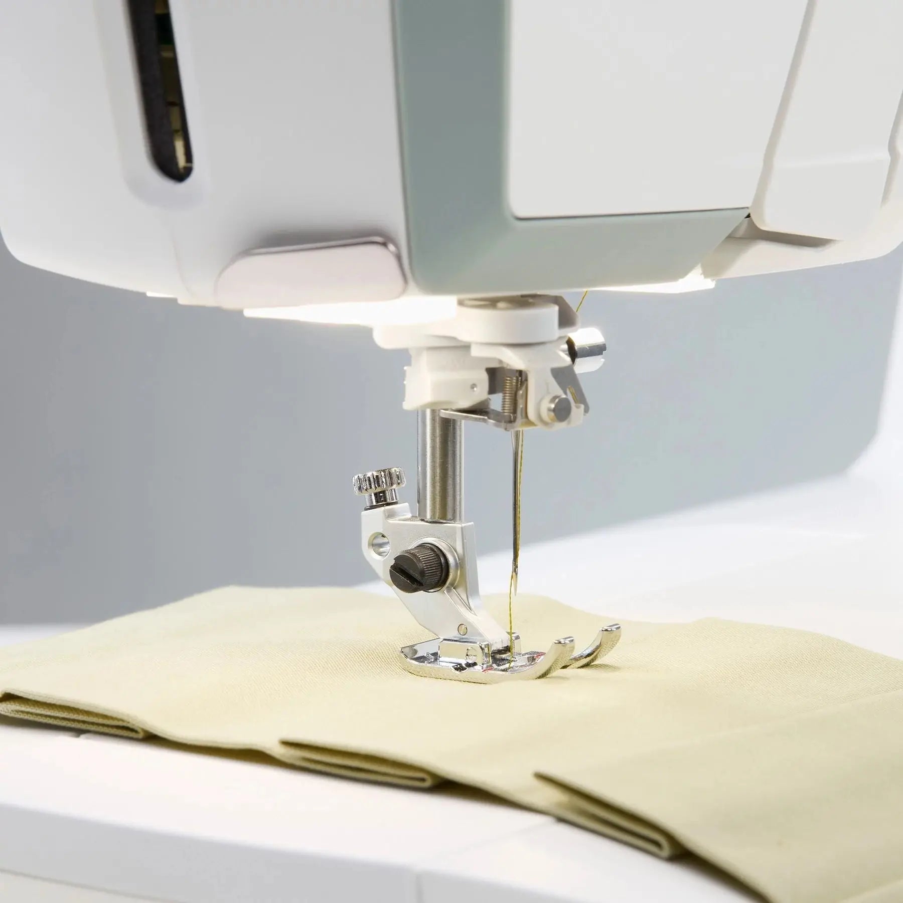 HUSQVARNA® VIKING® TOPAZ™ 55Q Sewing Machine Singer
