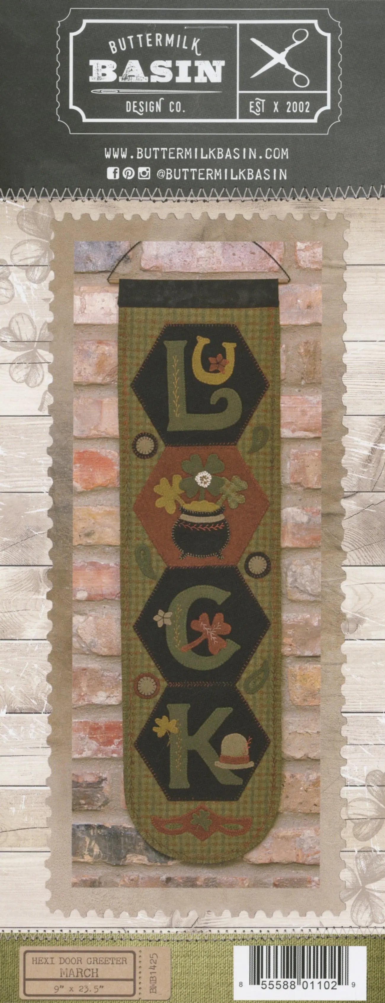 Hexi Door Greeter - March - Linda's Electric Quilters