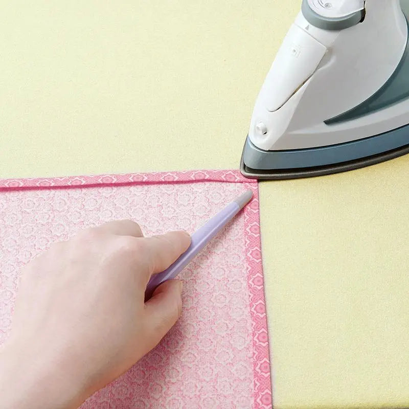 Hold It Precision Stiletto by Clover Needlecraft - Linda's Electric Quilters