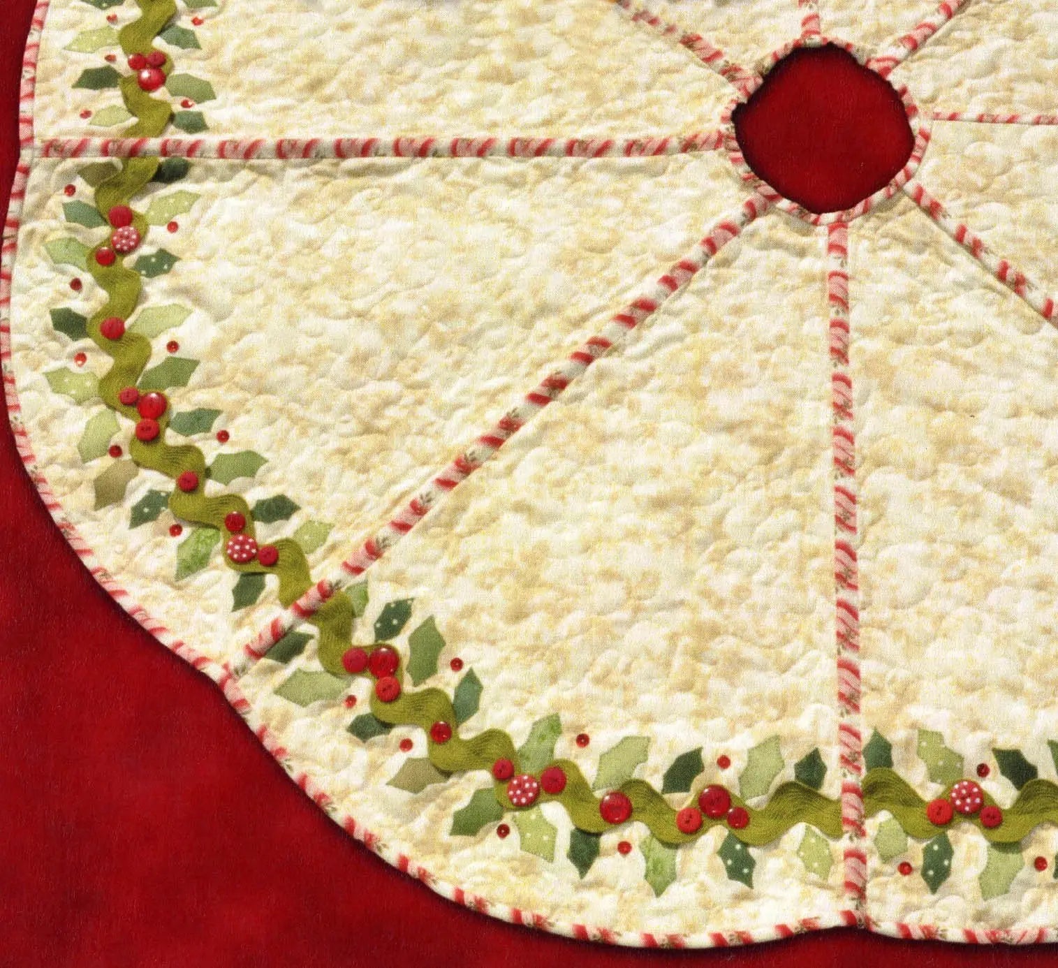 Holly & Berries Tree Skirt Checker Distributor