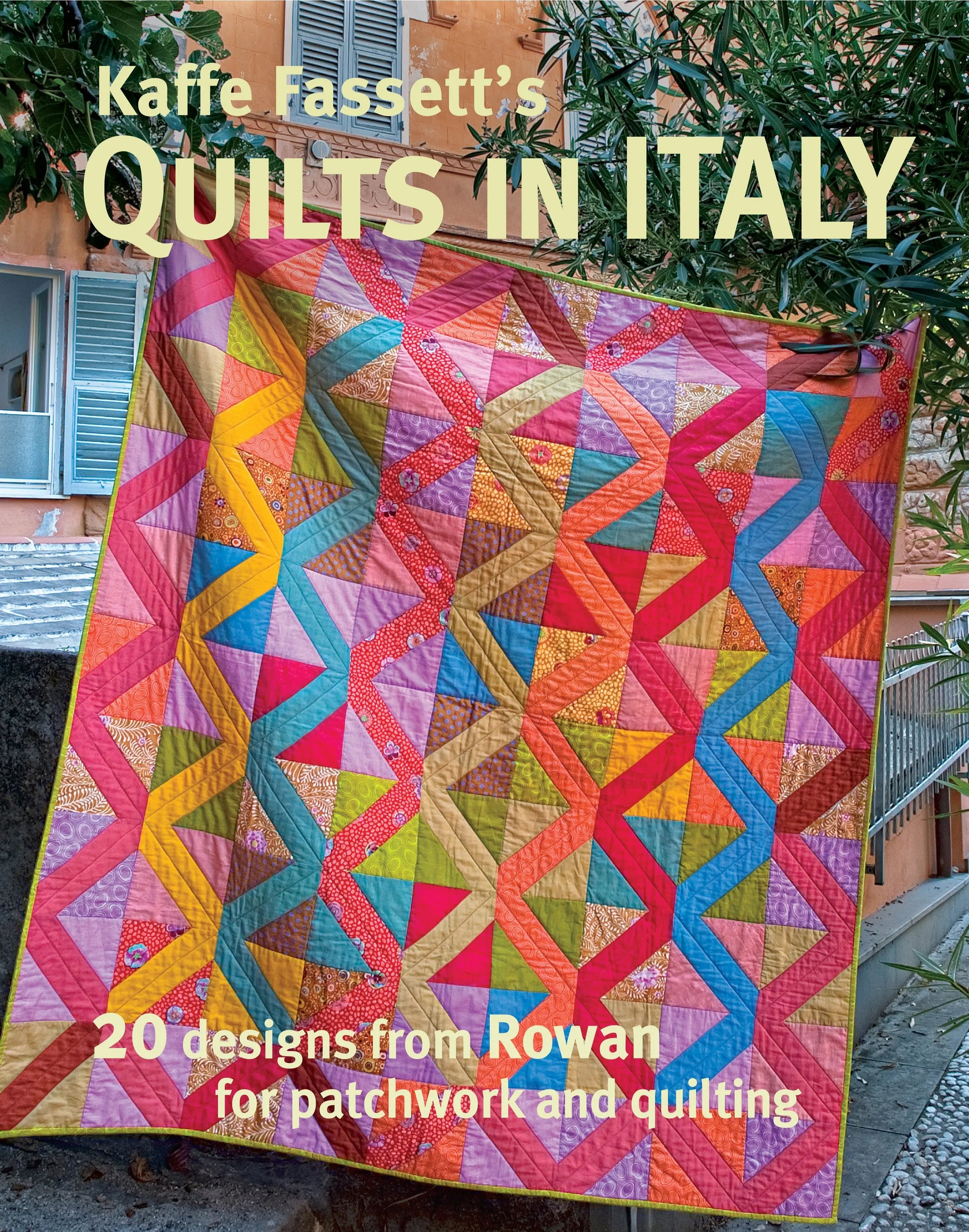 Kaffe Fassetts Quilts in Italy - Linda's Electric Quilters