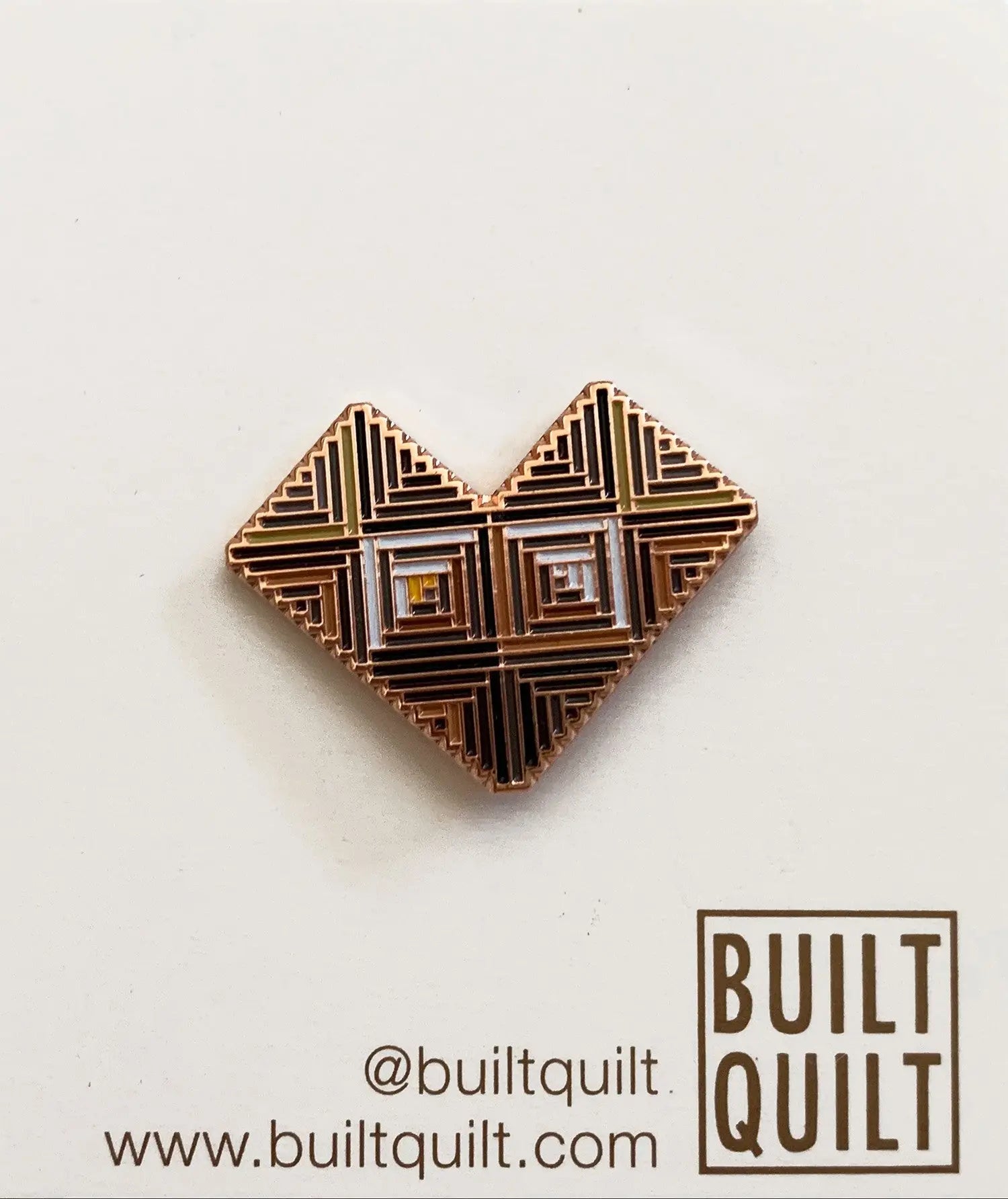 Log Cabin Heart Enamel Pin - Linda's Electric Quilters