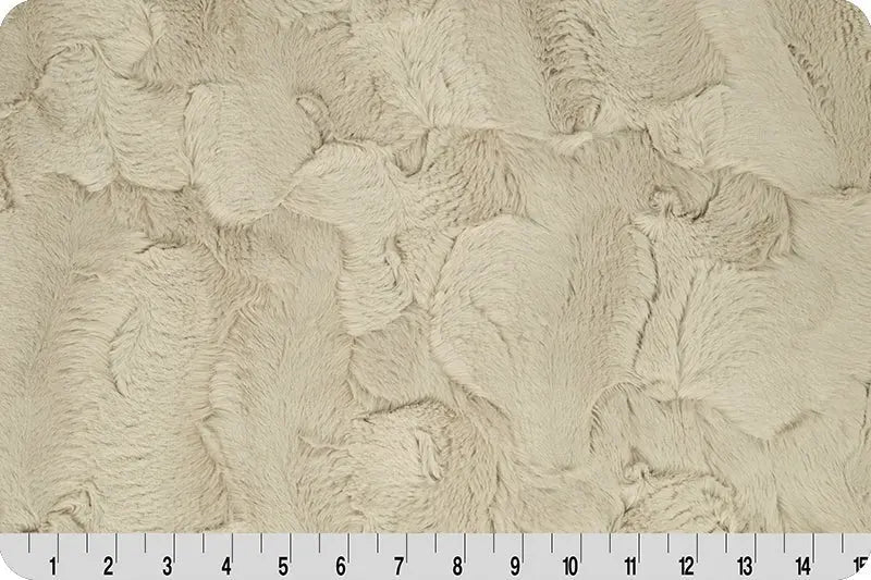 Luxe Cuddle Hide Champagne Fabric per yard - Linda's Electric Quilters